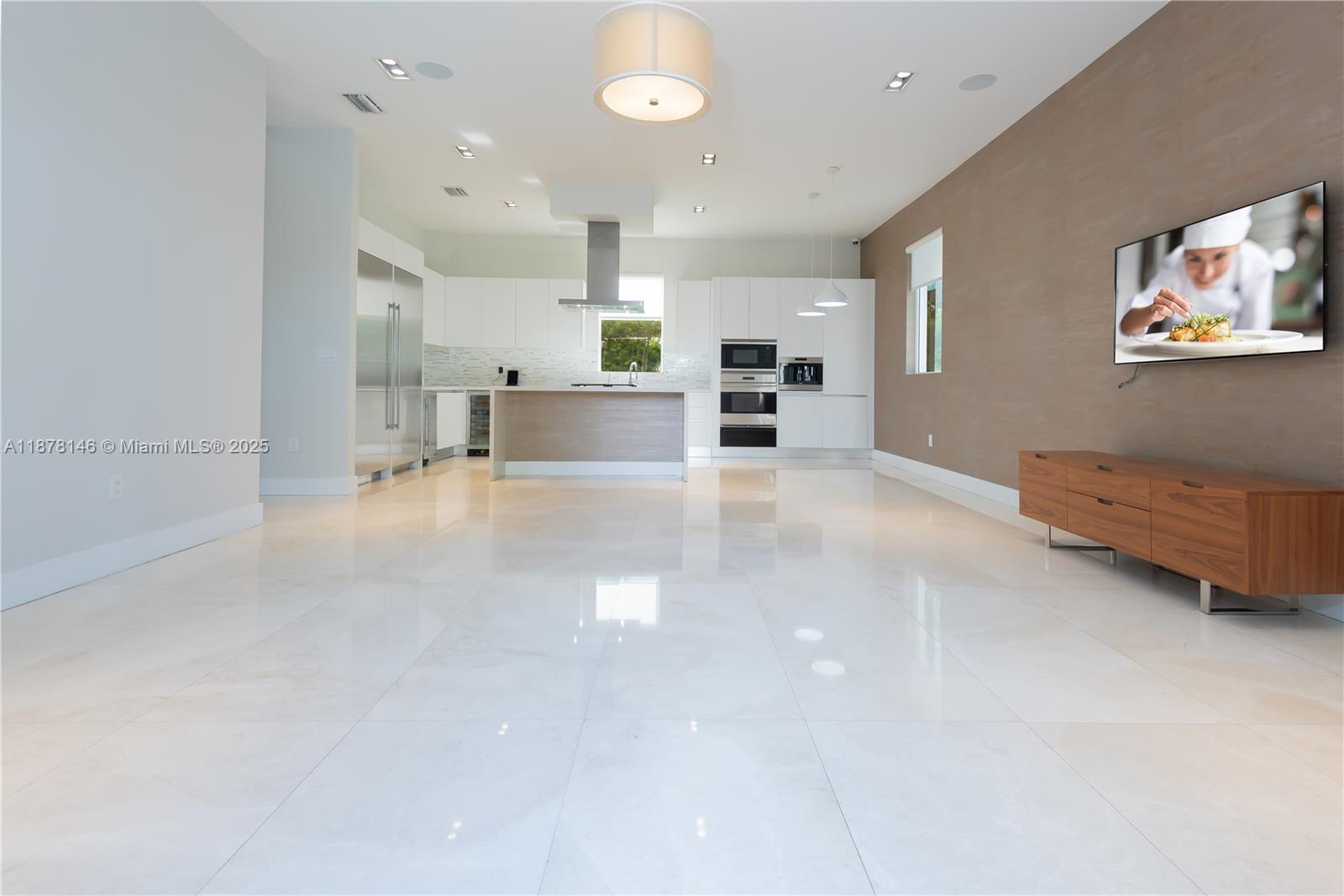 DORAL COMMONS RESIDENTIAL - Residential