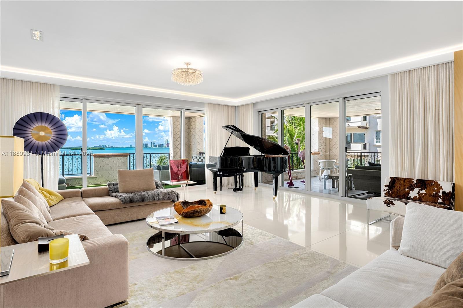 BAYVIEW AT FISHER ISLAND - Residential