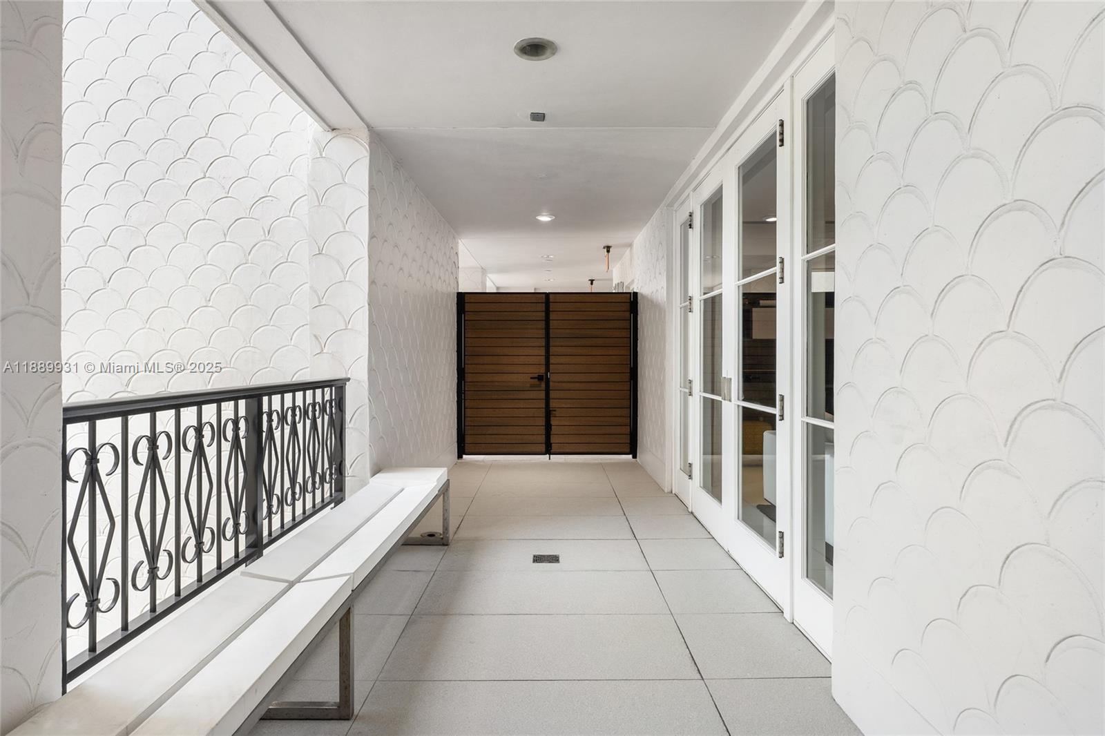 BAYVIEW AT FISHER ISLAND - Residential