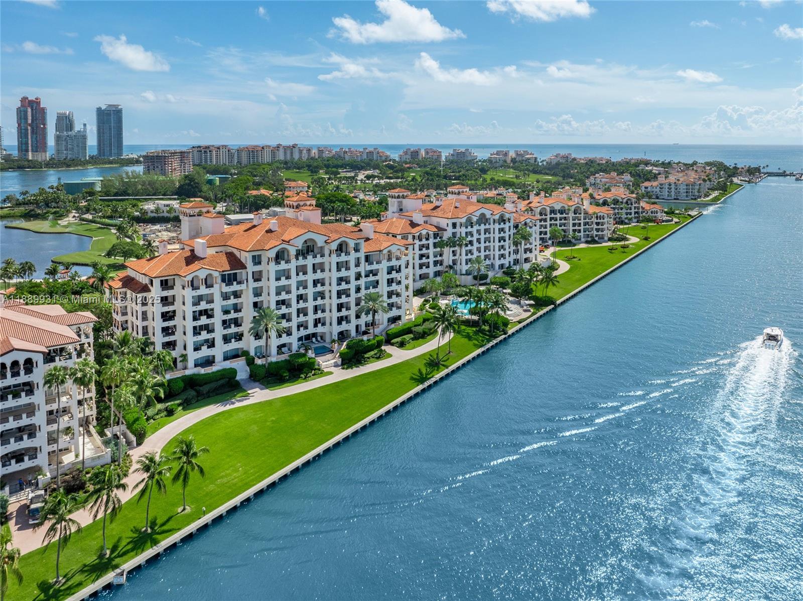 BAYVIEW AT FISHER ISLAND - Residential