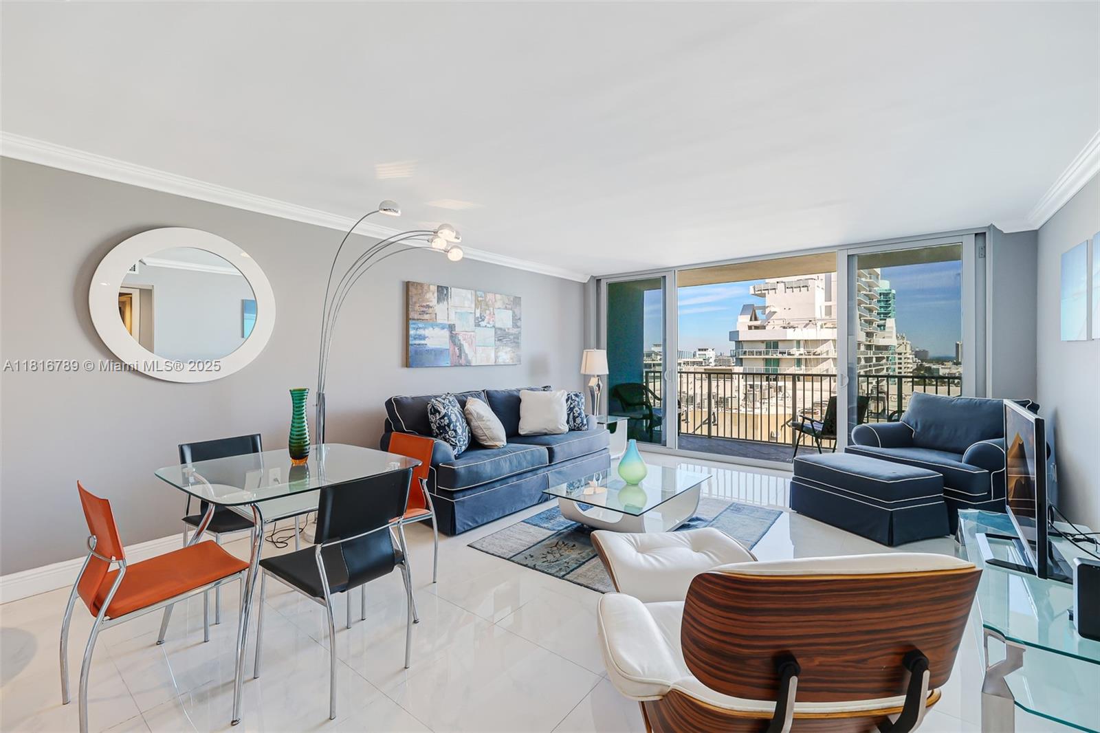 5838 Collins Ave 15D