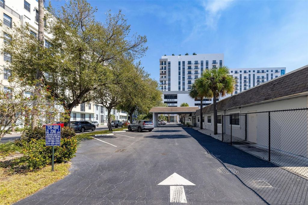 Photo of 151 SW 1st St, Dania Beach, FL 33004 (MLS # A11964809)