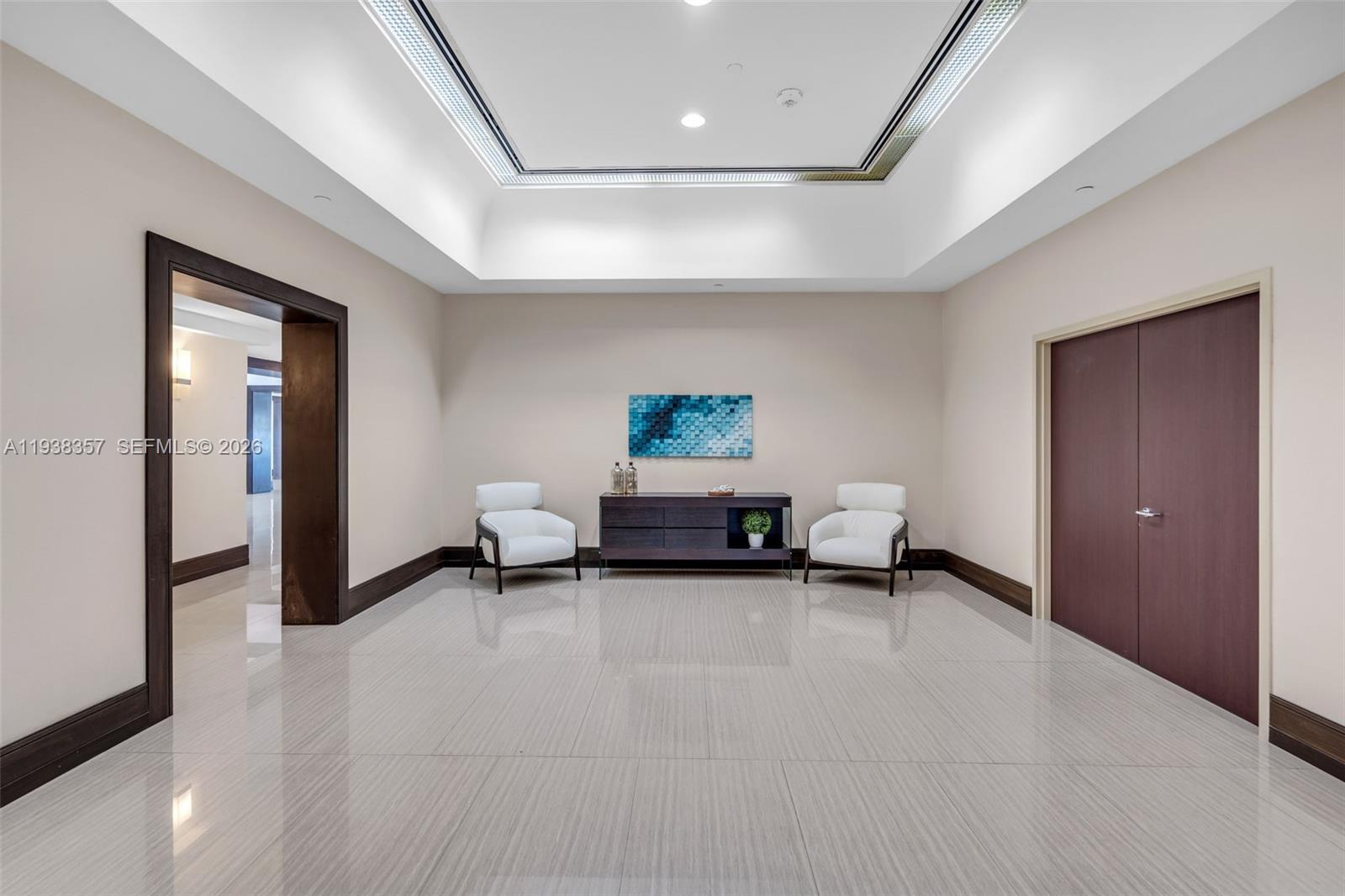 OCEANIA III CONDO - Residential