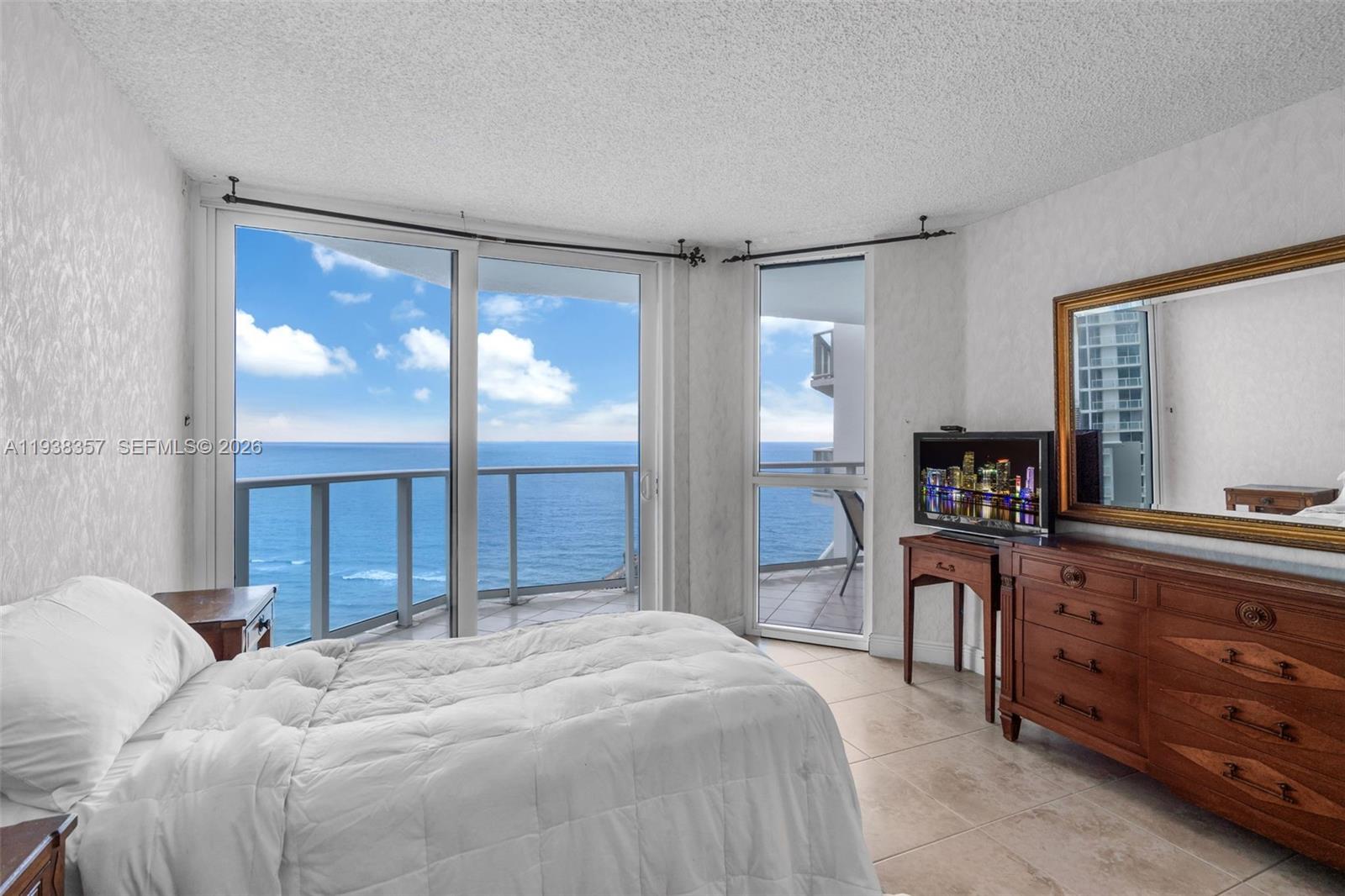 OCEANIA III CONDO - Residential