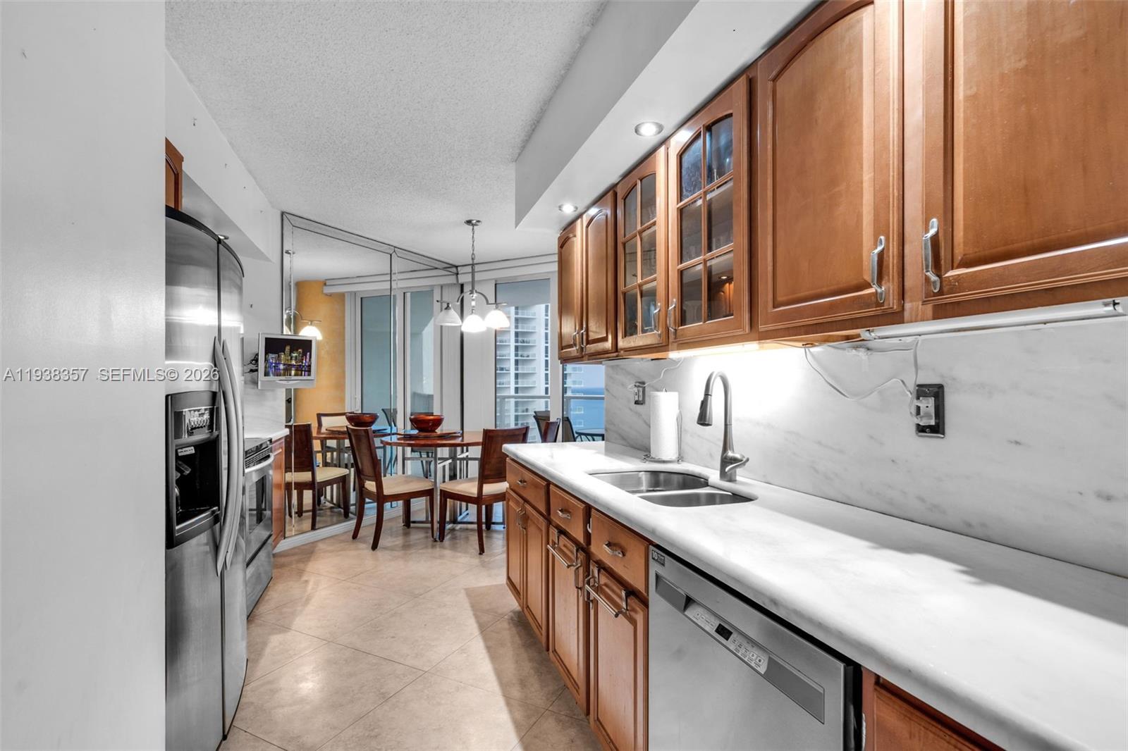 OCEANIA III CONDO - Residential