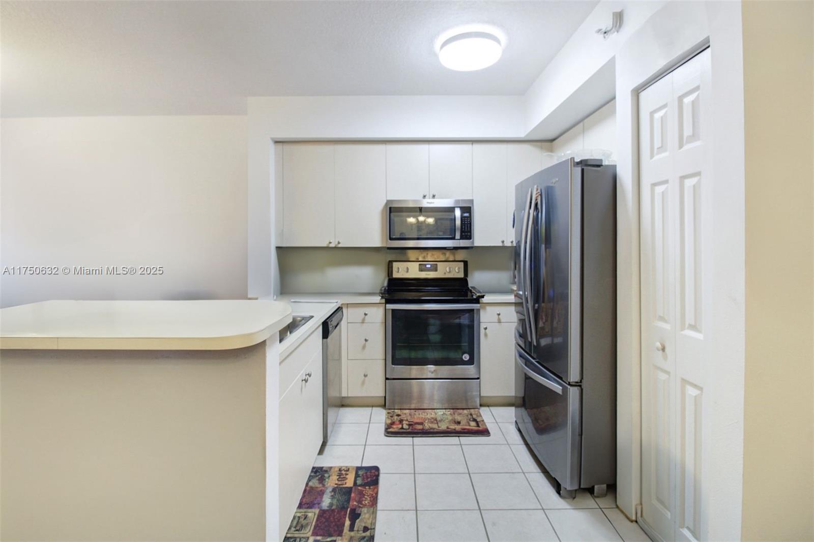PARADISE POINTE CONDO - Residential