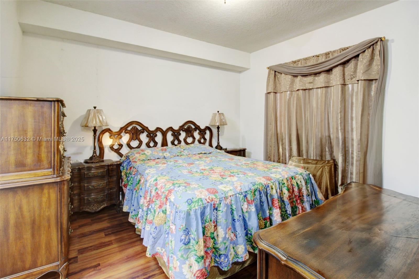 PARADISE POINTE CONDO - Residential