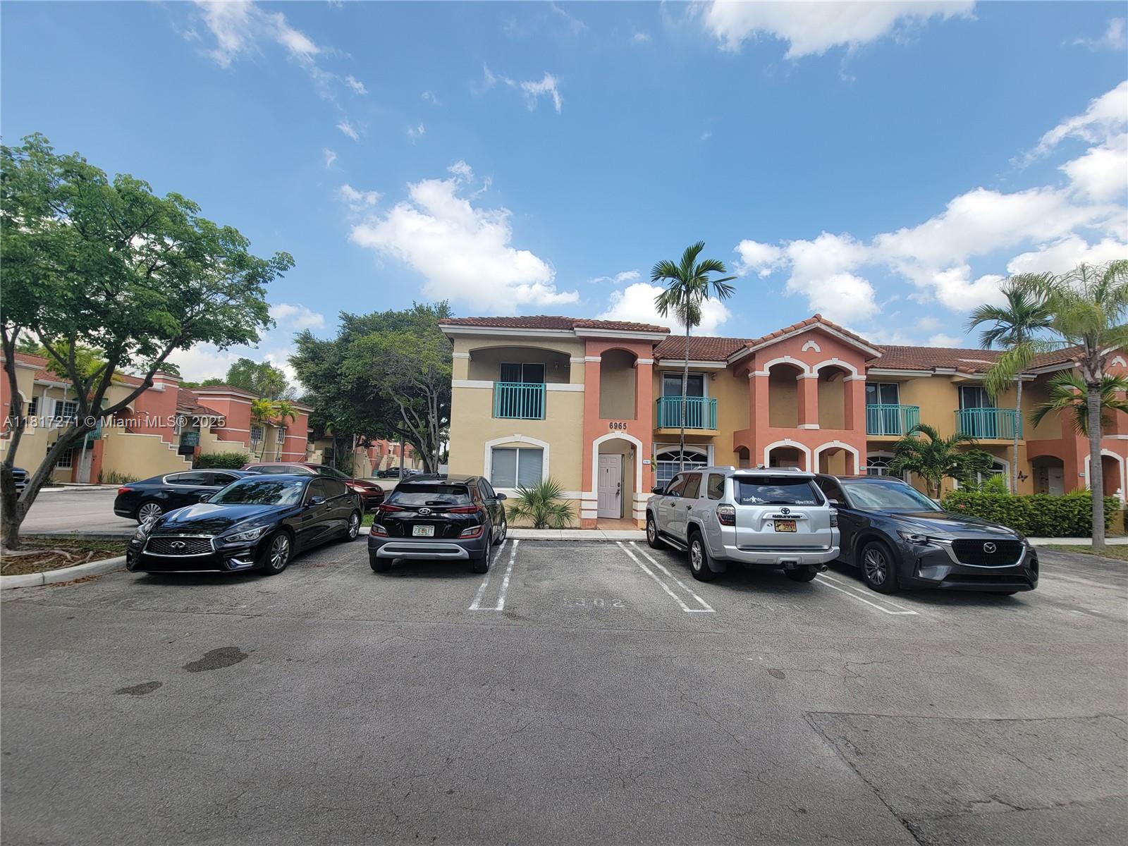 Rental Property at 6965 Nw 173rd Dr 1901, Hialeah, Miami-Dade County, Florida - Bedrooms: 3 
Bathrooms: 3  - $2,700 MO.