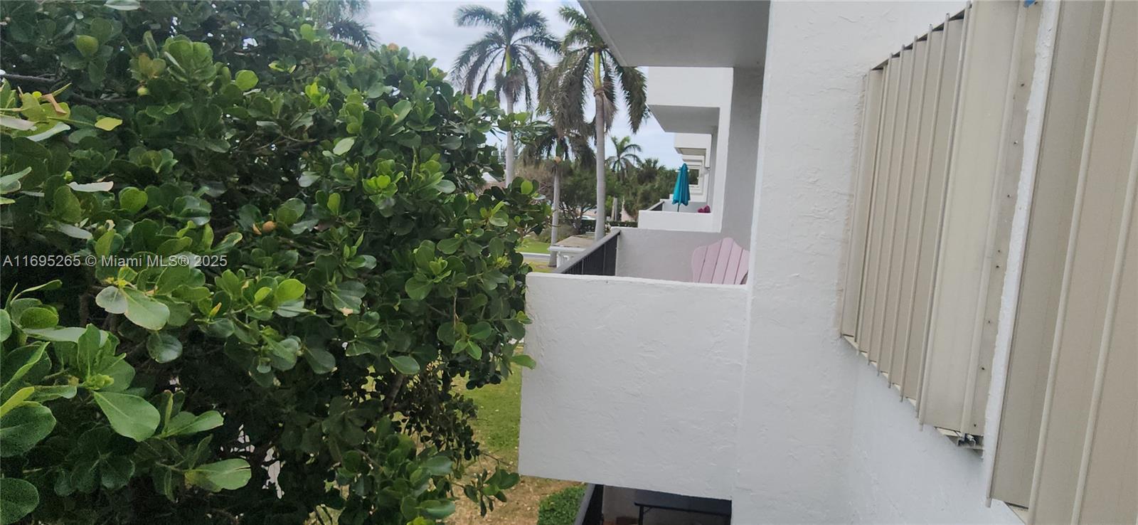 SUMMIT CONDO SOUTH - Residential