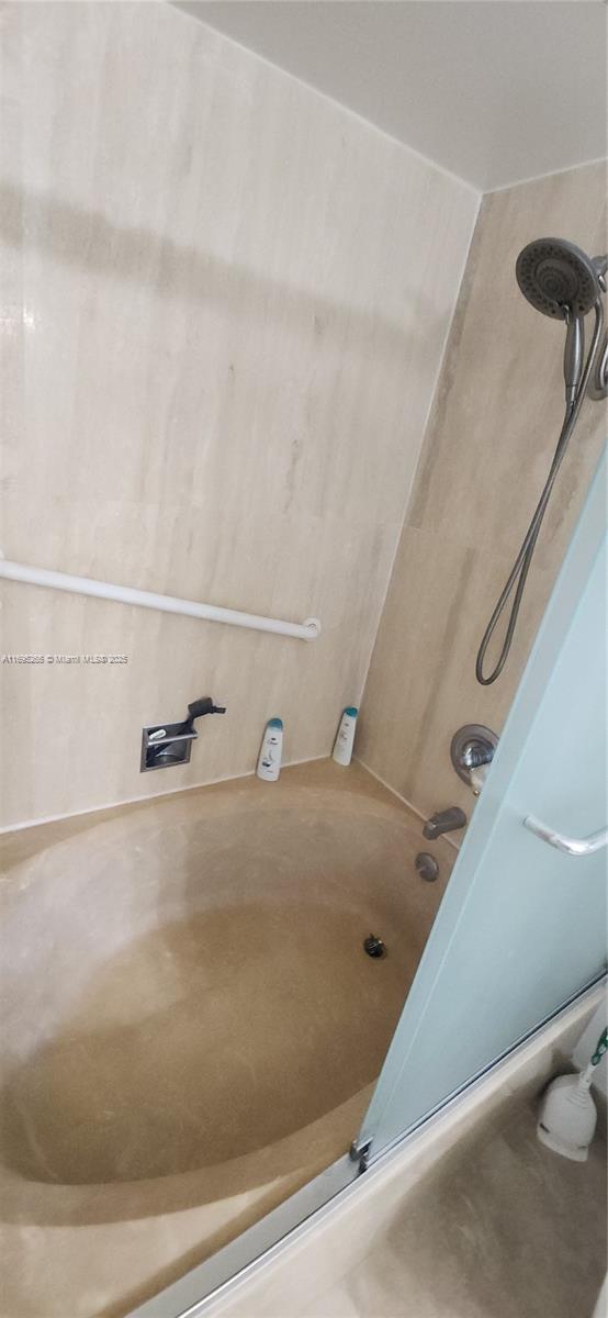 SUMMIT CONDO SOUTH - Residential