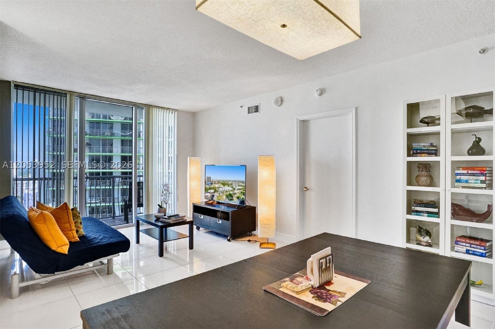 1750 N Bayshore Dr 2911