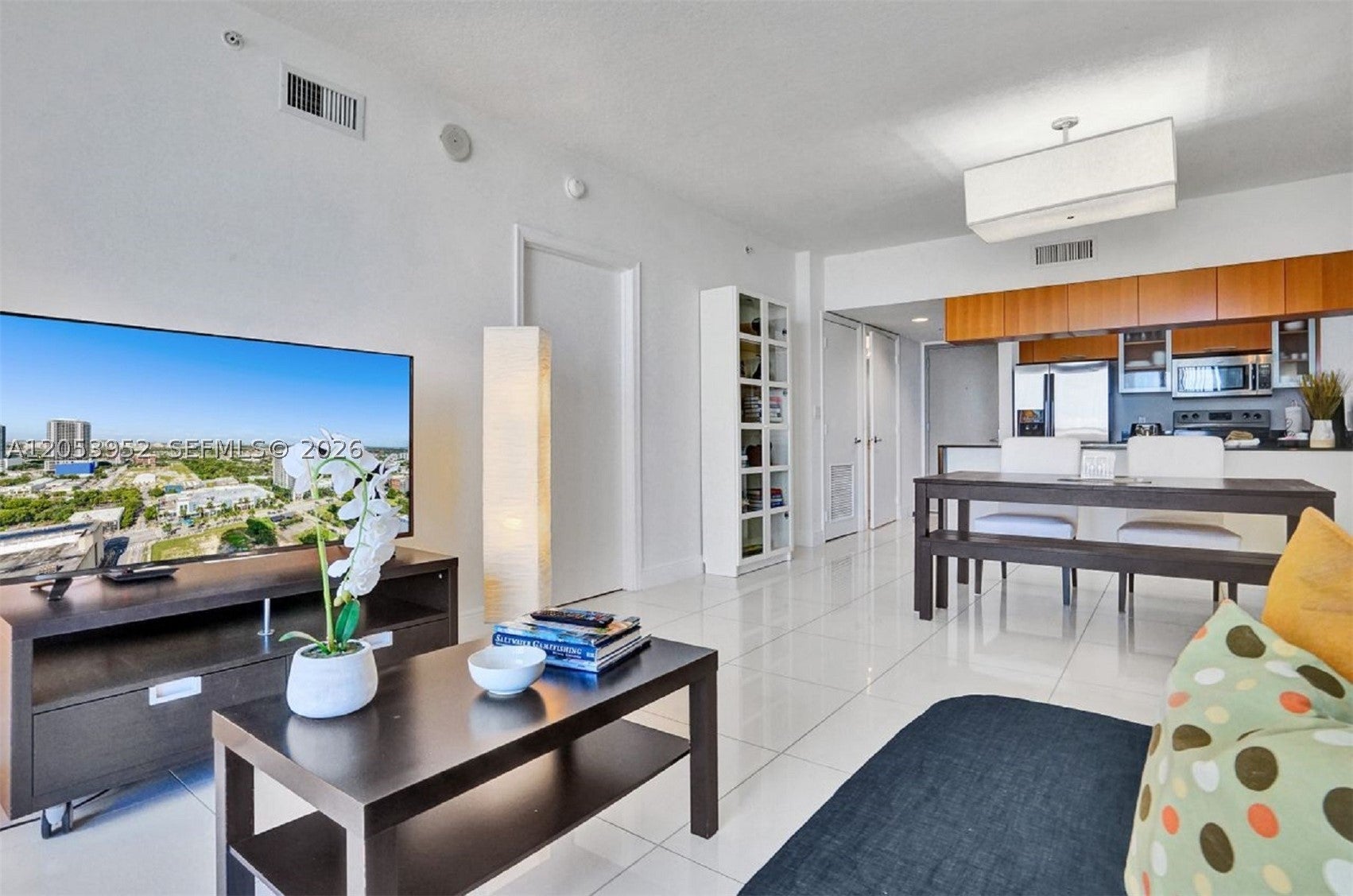 1750 N Bayshore Dr 2911
