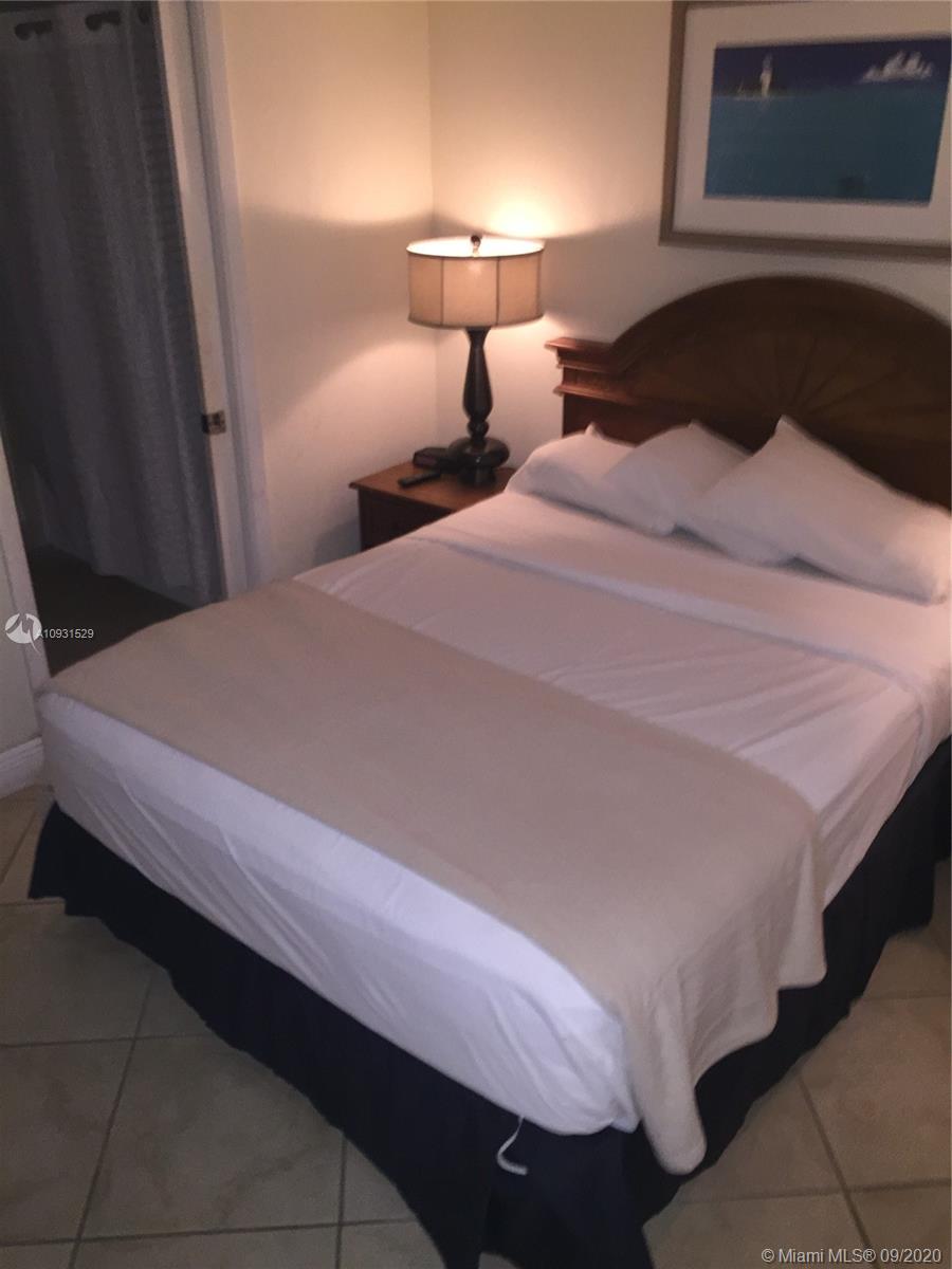 HOLLYWOOD BEACH RESORT CO - Residential