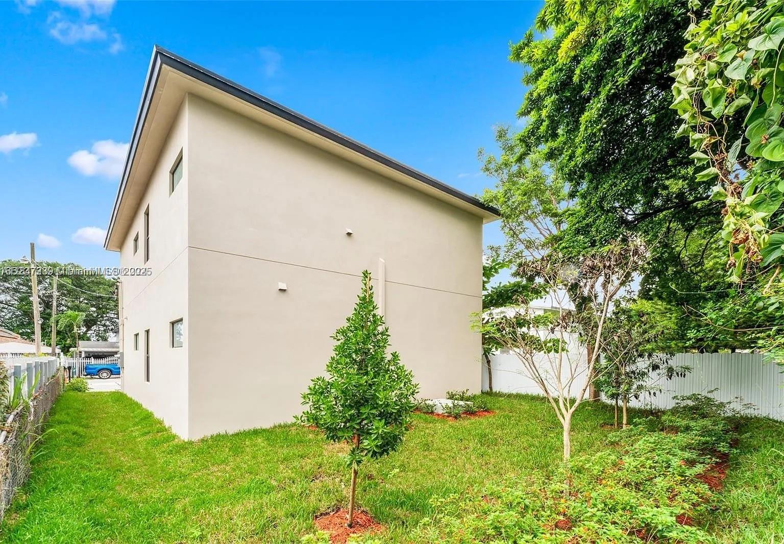 NO MIAMI EST SEC 3 - Land