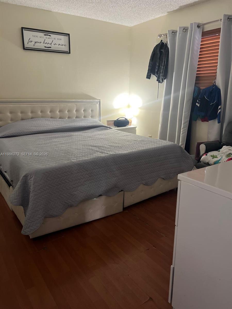 EXPO TOWERS CONDO - Residential