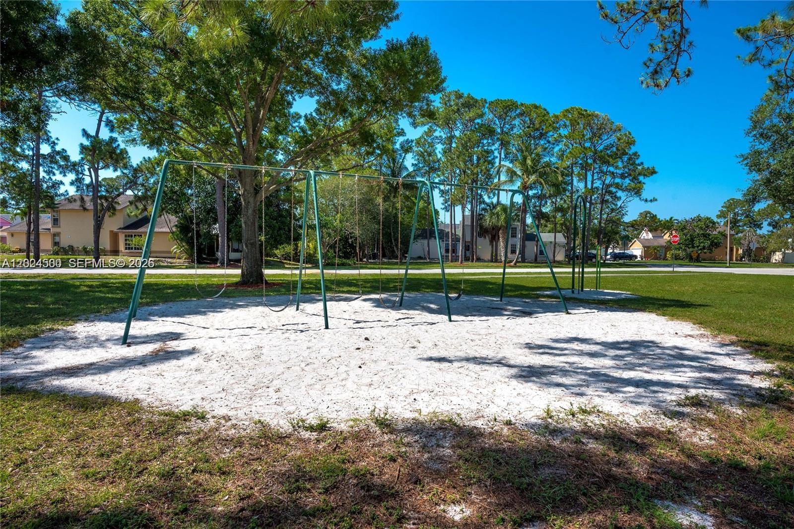 VICTORIA WOODS PL 1 - Residential Lease