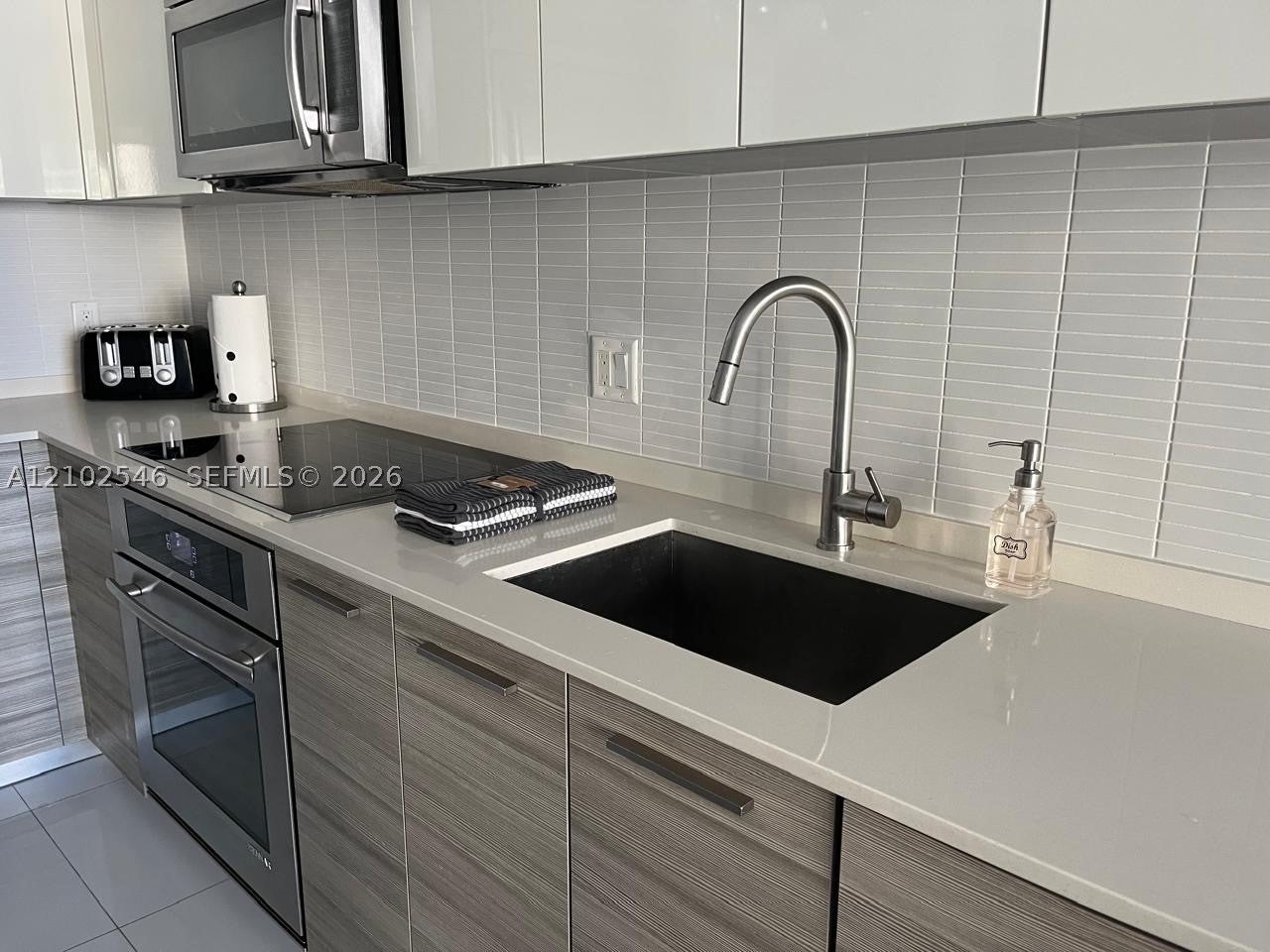 1300 Brickell Bay Dr 2307