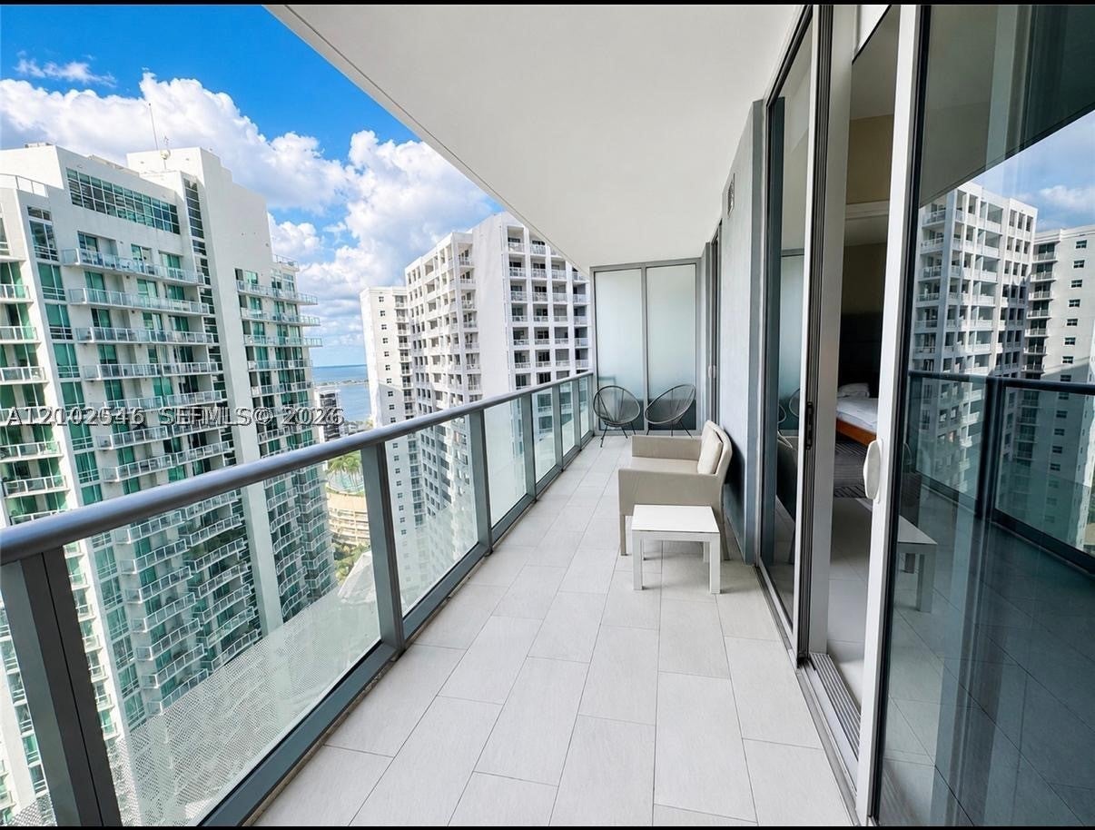 1300 Brickell Bay Dr 2307