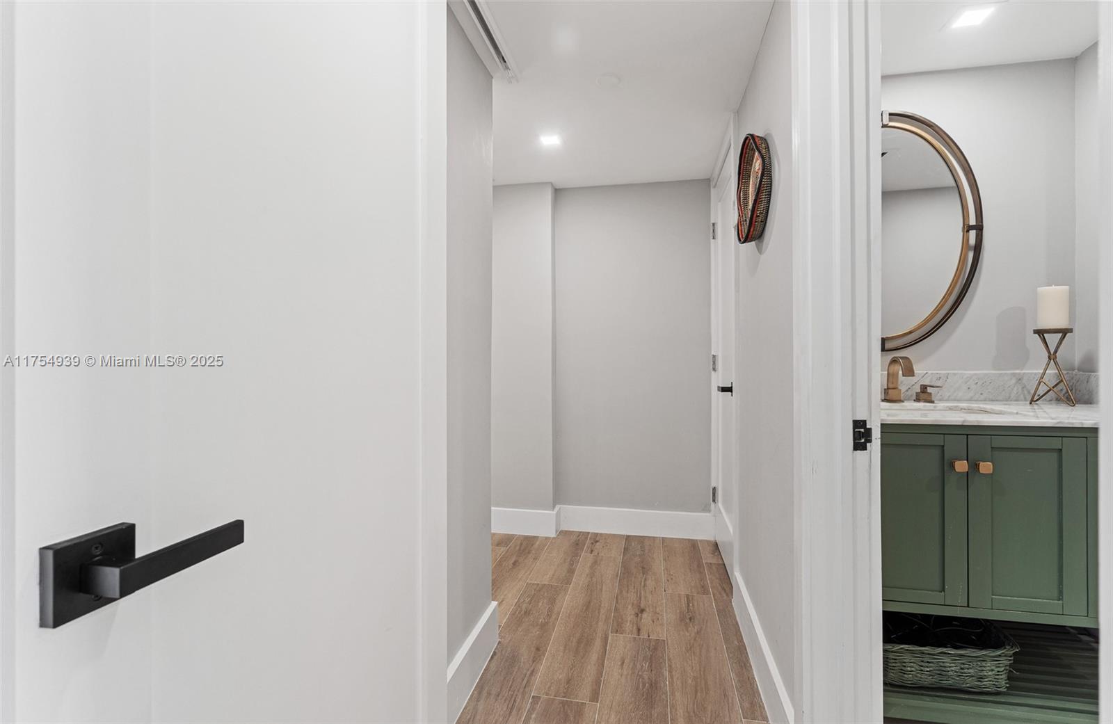 WATERVIEW CONDO - Residential