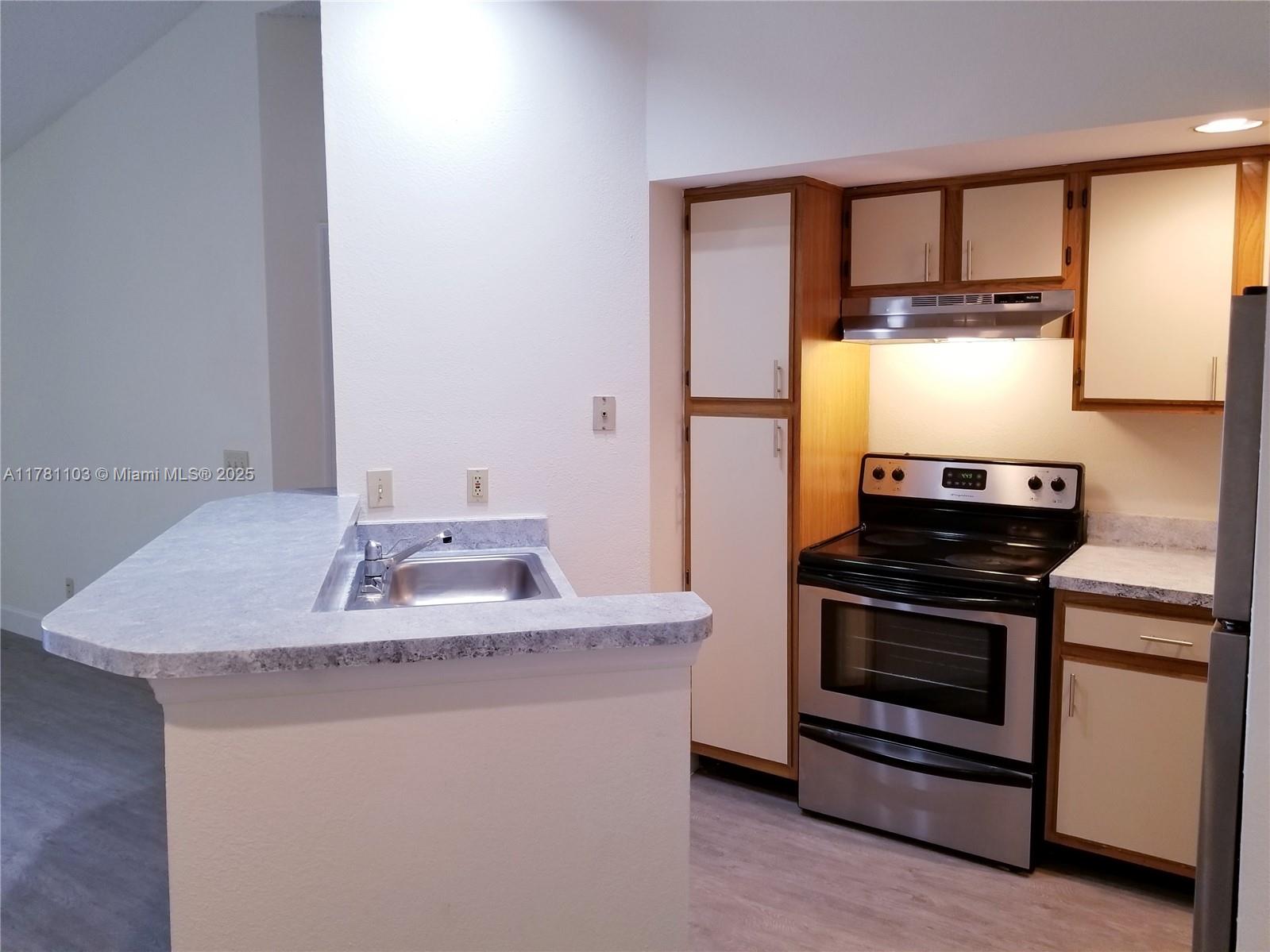 13090 Vista Isles Dr 124