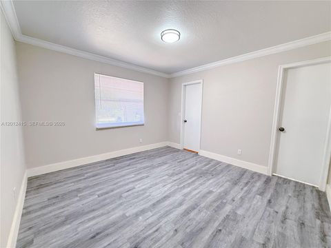 Tiny photo for 400 SW 14th St, Deerfield Beach, FL 33441 (MLS # A12012415)