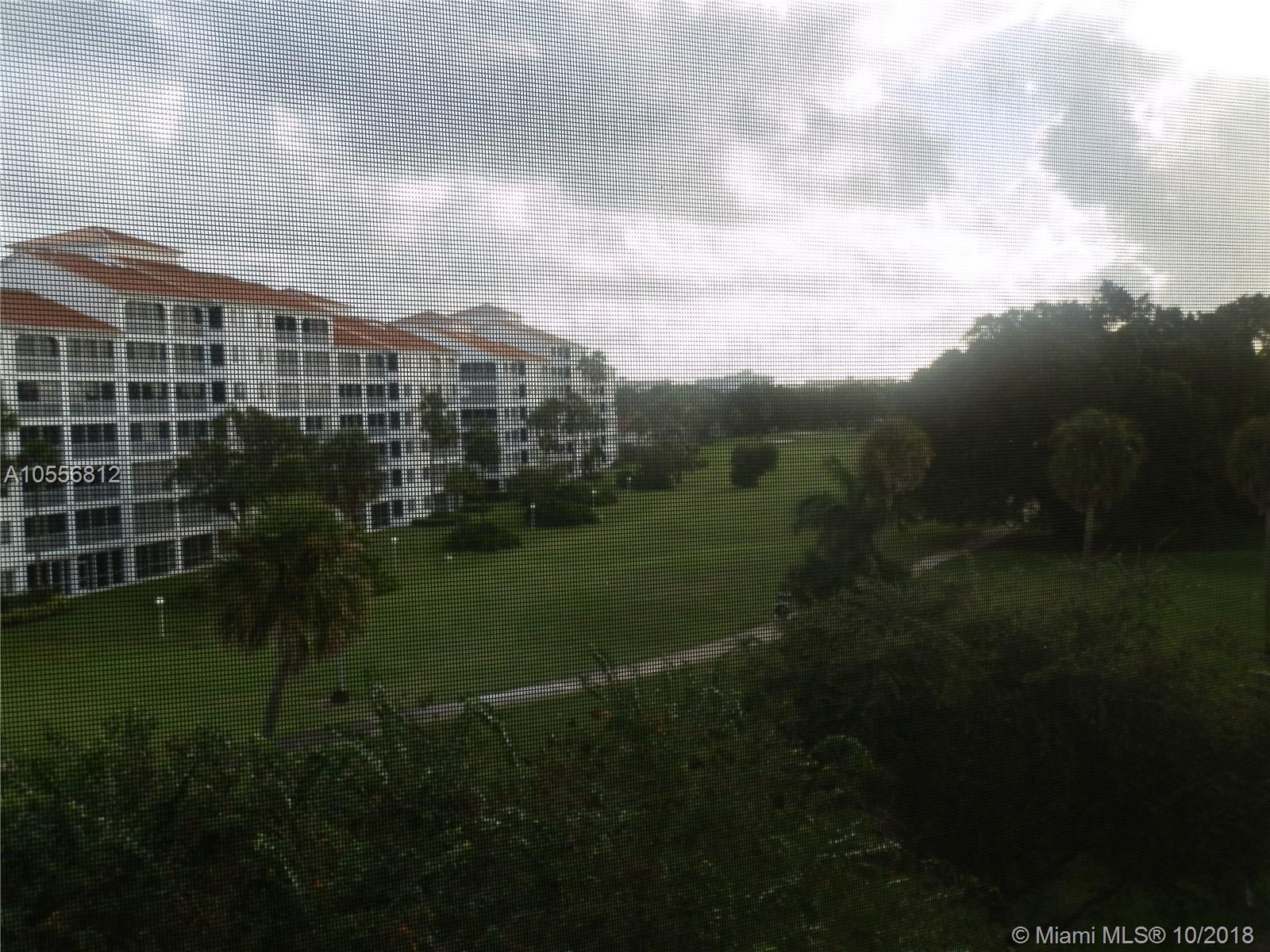 Photo 1 of 800 Cypress Grove Dr 509, Pompano Beach, Florida, $1,600, Web #: 10556812