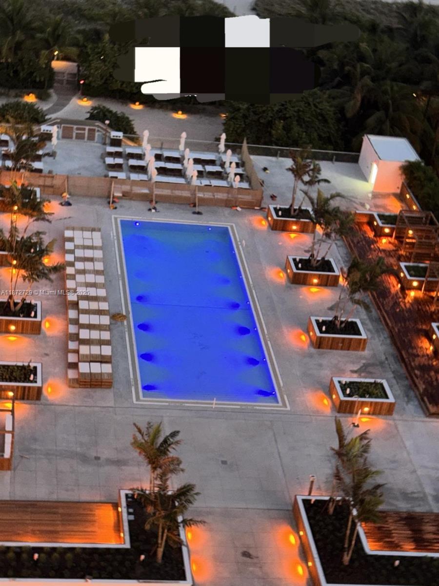 RONEY PALACE CONDO - Residential Lease