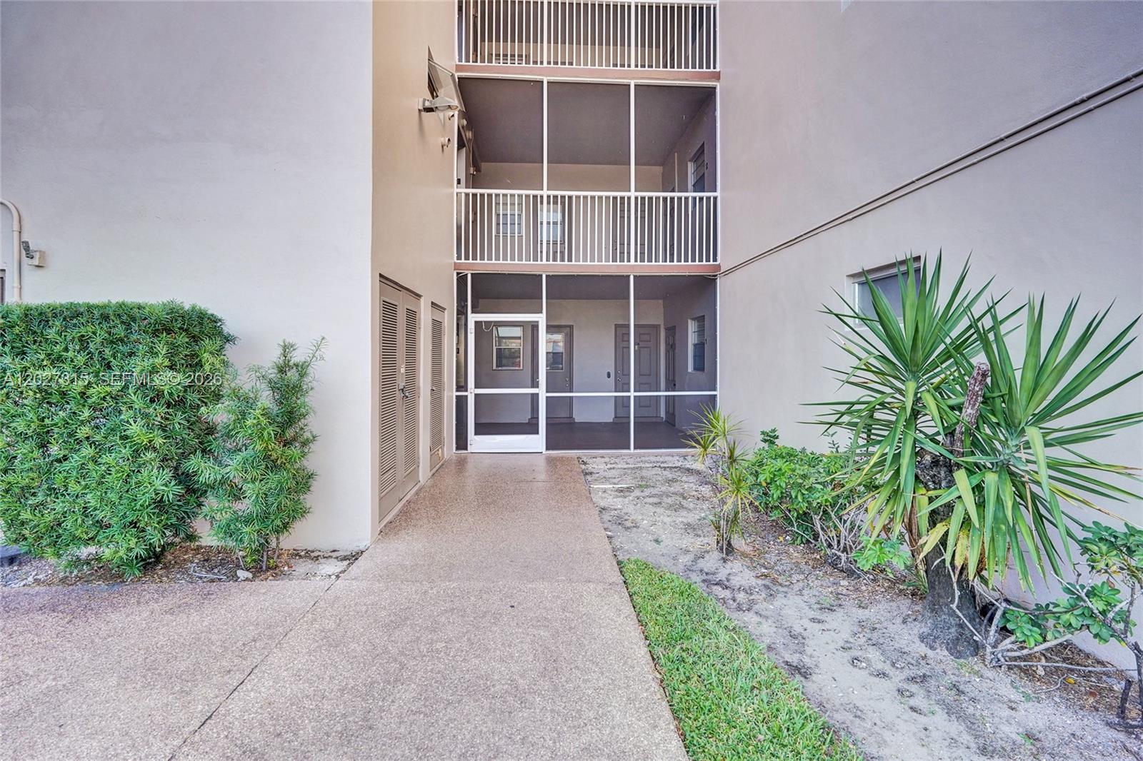 ARROWHEAD CONDO NO I - Residential