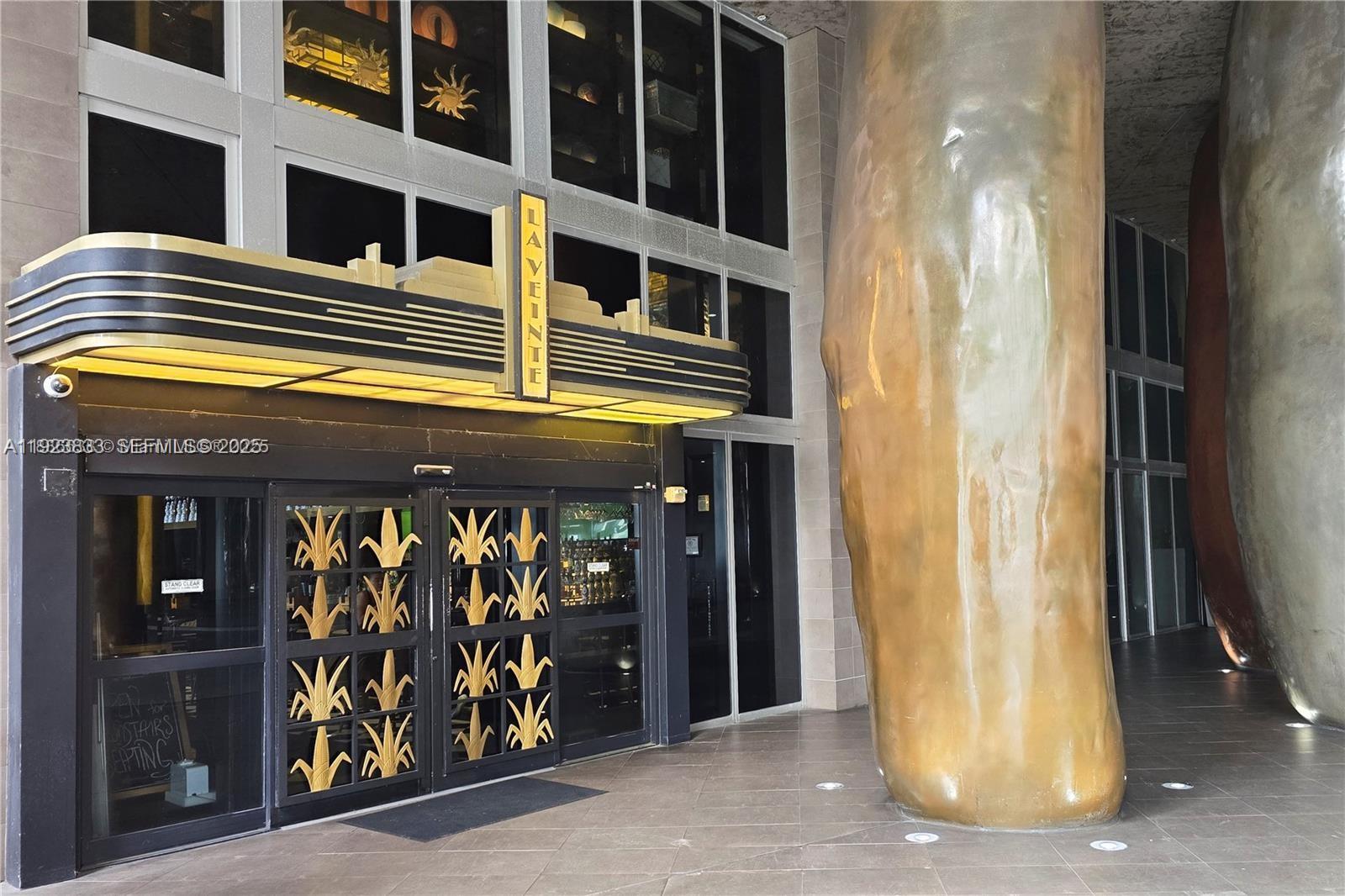 ICON BRICKELL NO TWO - Residential