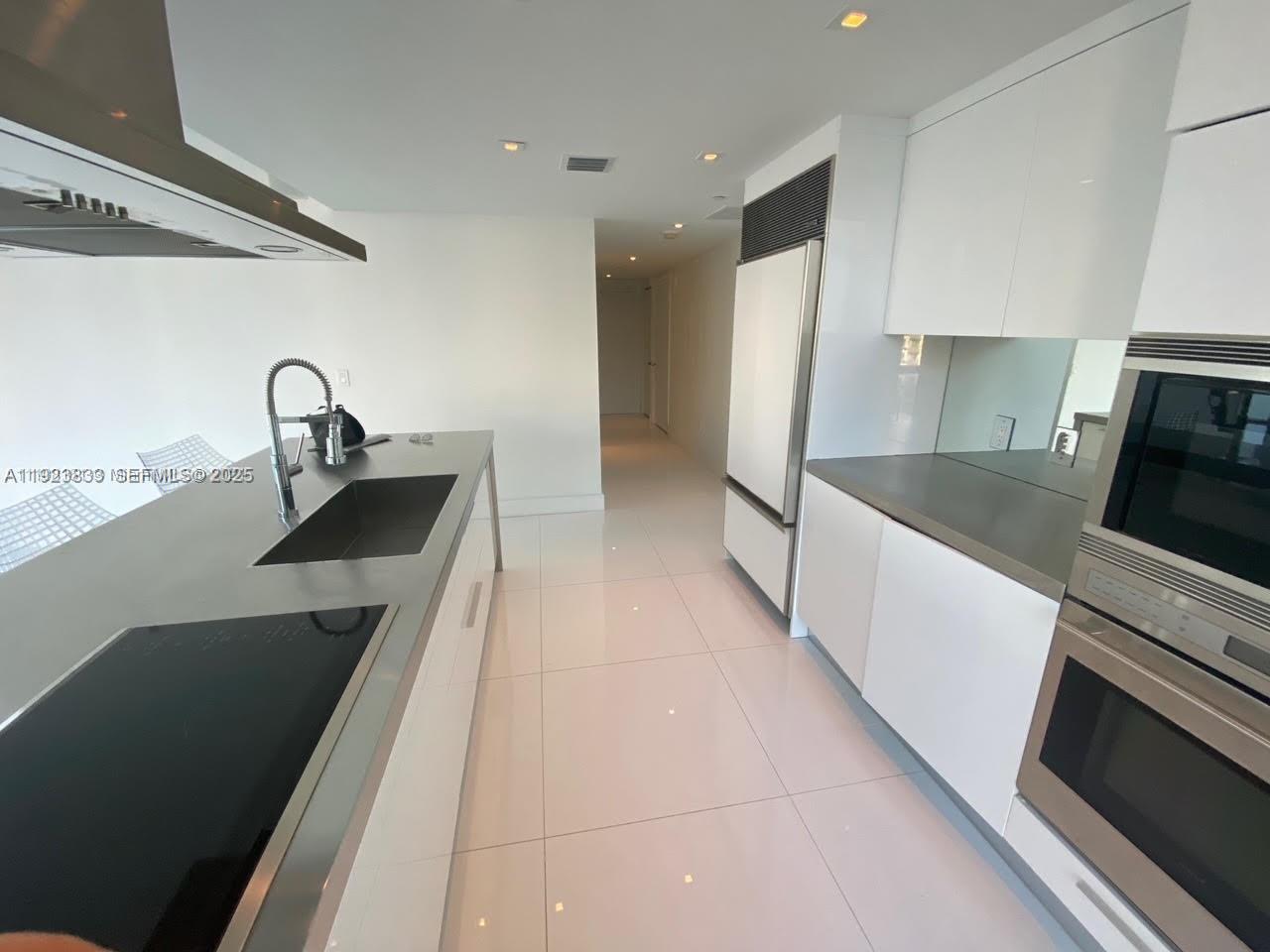 ICON BRICKELL NO TWO - Residential