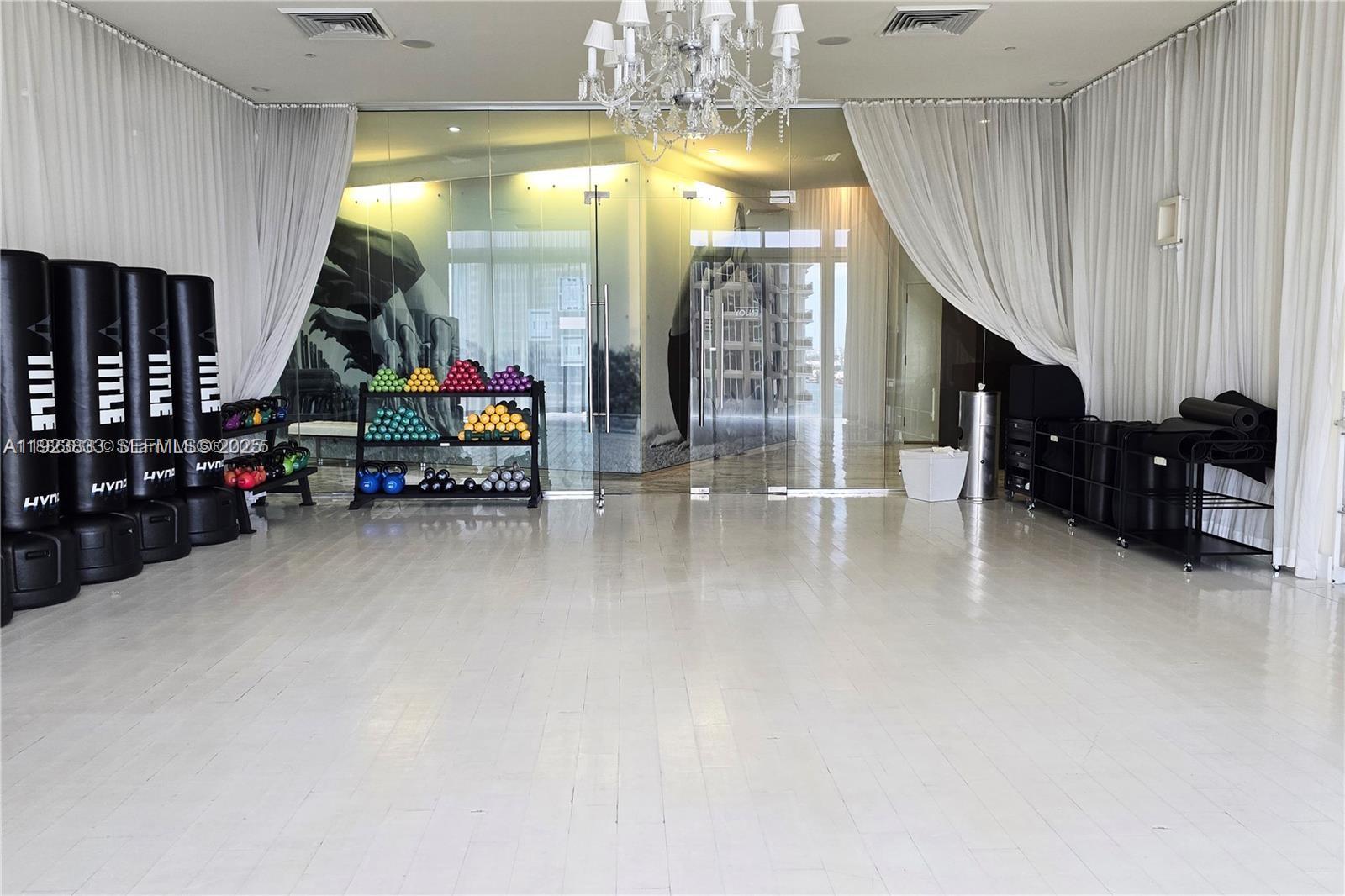 ICON BRICKELL NO TWO - Residential