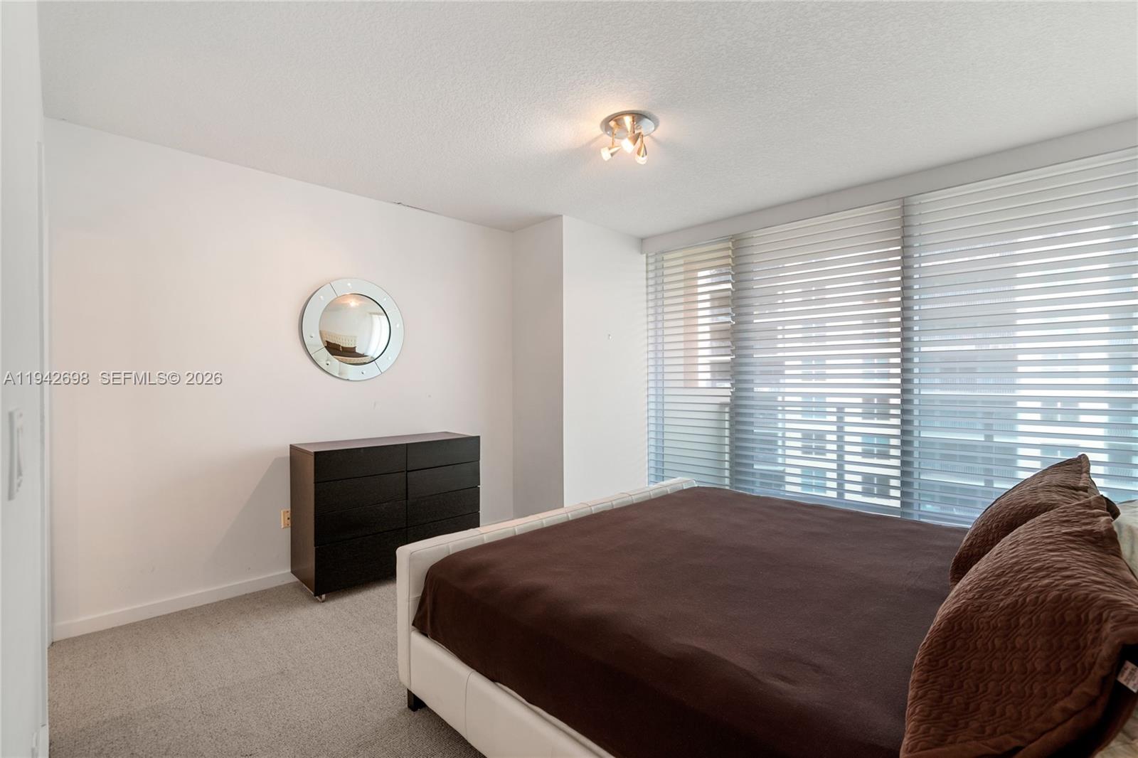 IL VILLAGGIO ON SOUTH BEA - Residential