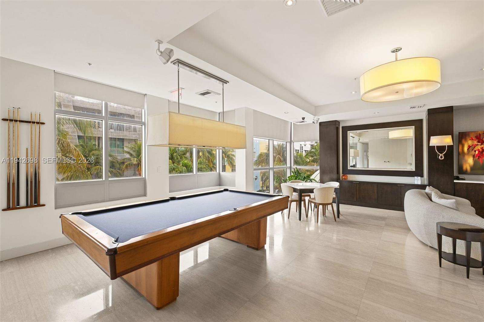 IL VILLAGGIO ON SOUTH BEA - Residential