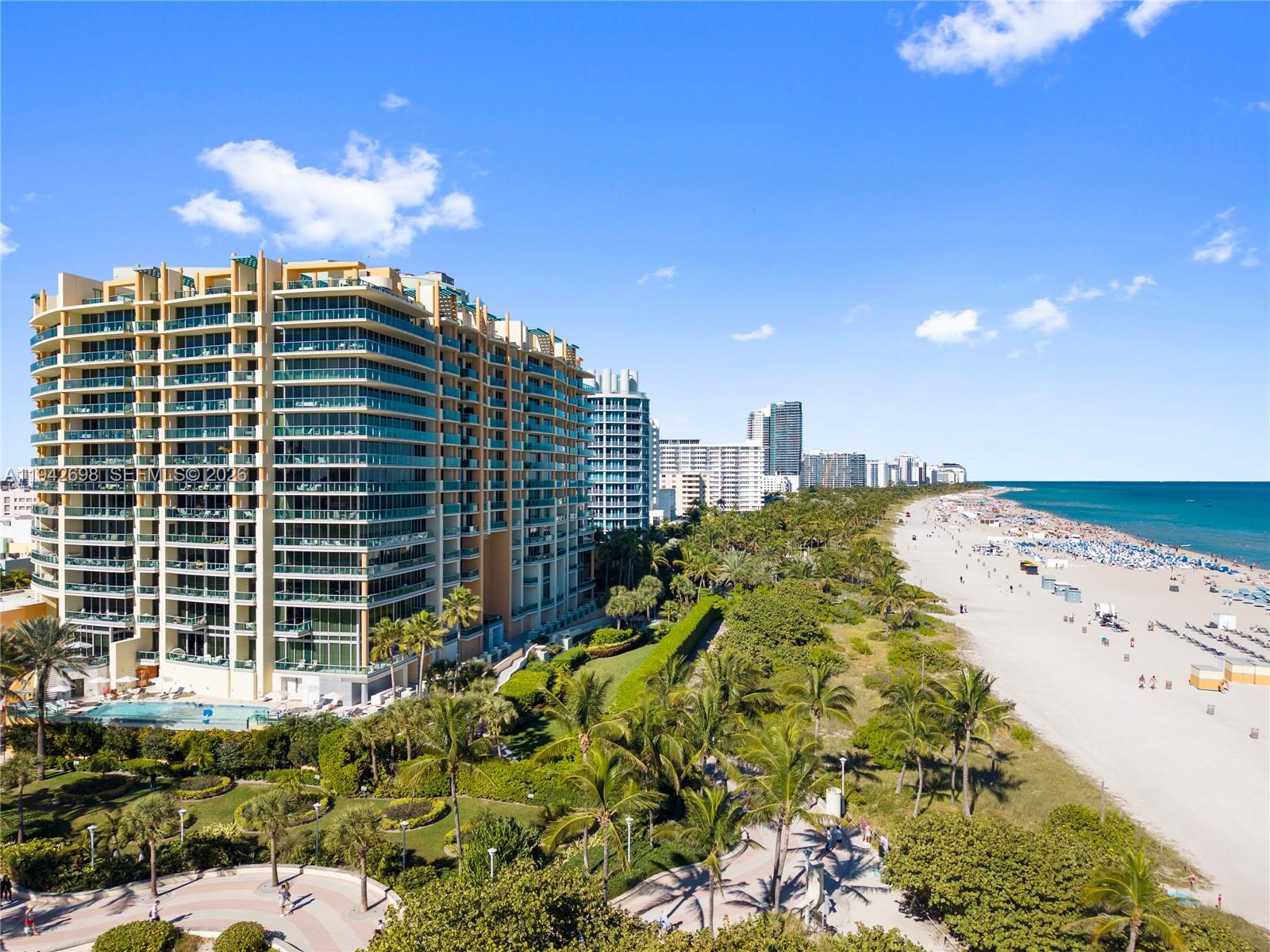 IL VILLAGGIO ON SOUTH BEA - Residential