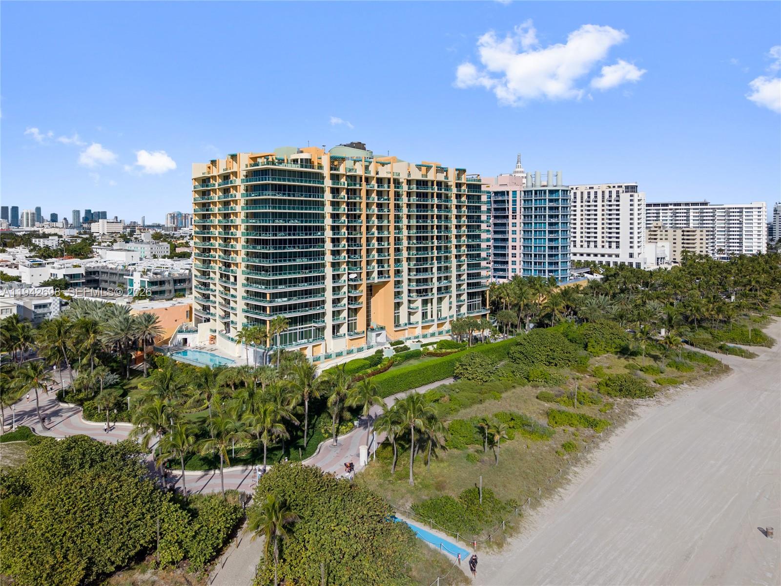 IL VILLAGGIO ON SOUTH BEA - Residential