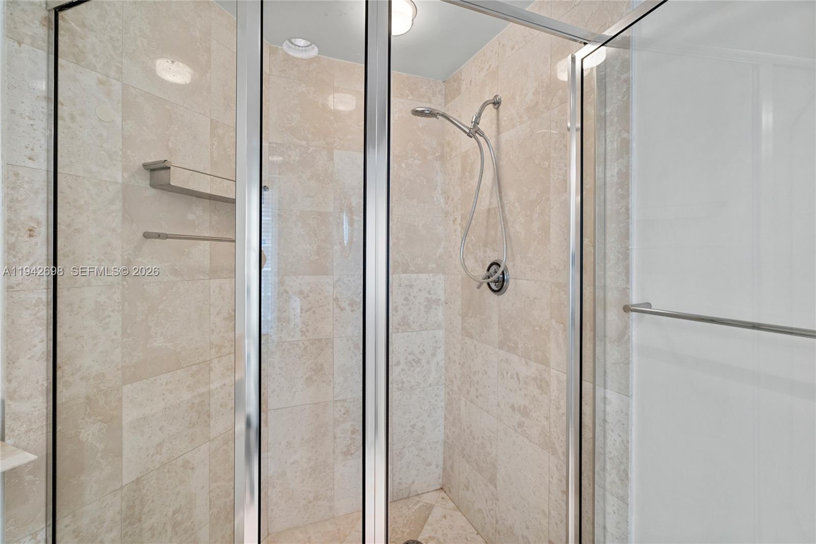 IL VILLAGGIO ON SOUTH BEA - Residential