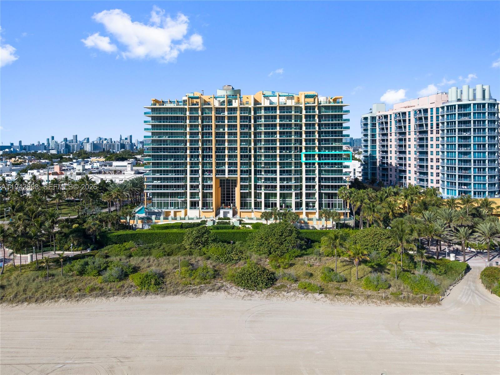 IL VILLAGGIO ON SOUTH BEA - Residential