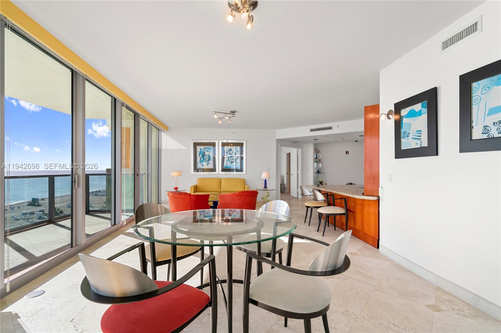 IL VILLAGGIO ON SOUTH BEA - Residential