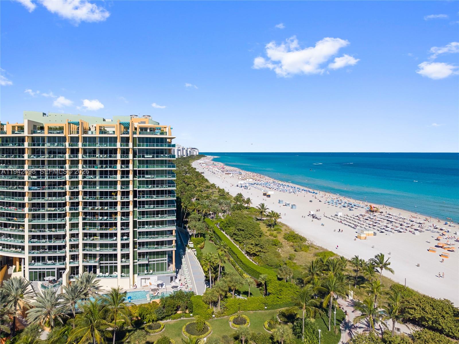 IL VILLAGGIO ON SOUTH BEA - Residential