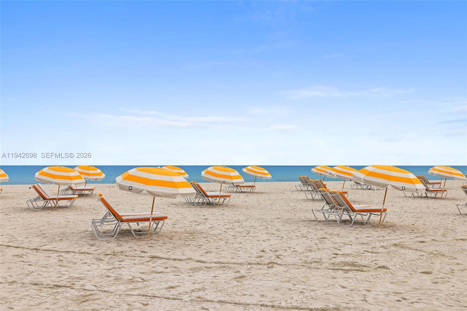 IL VILLAGGIO ON SOUTH BEA - Residential