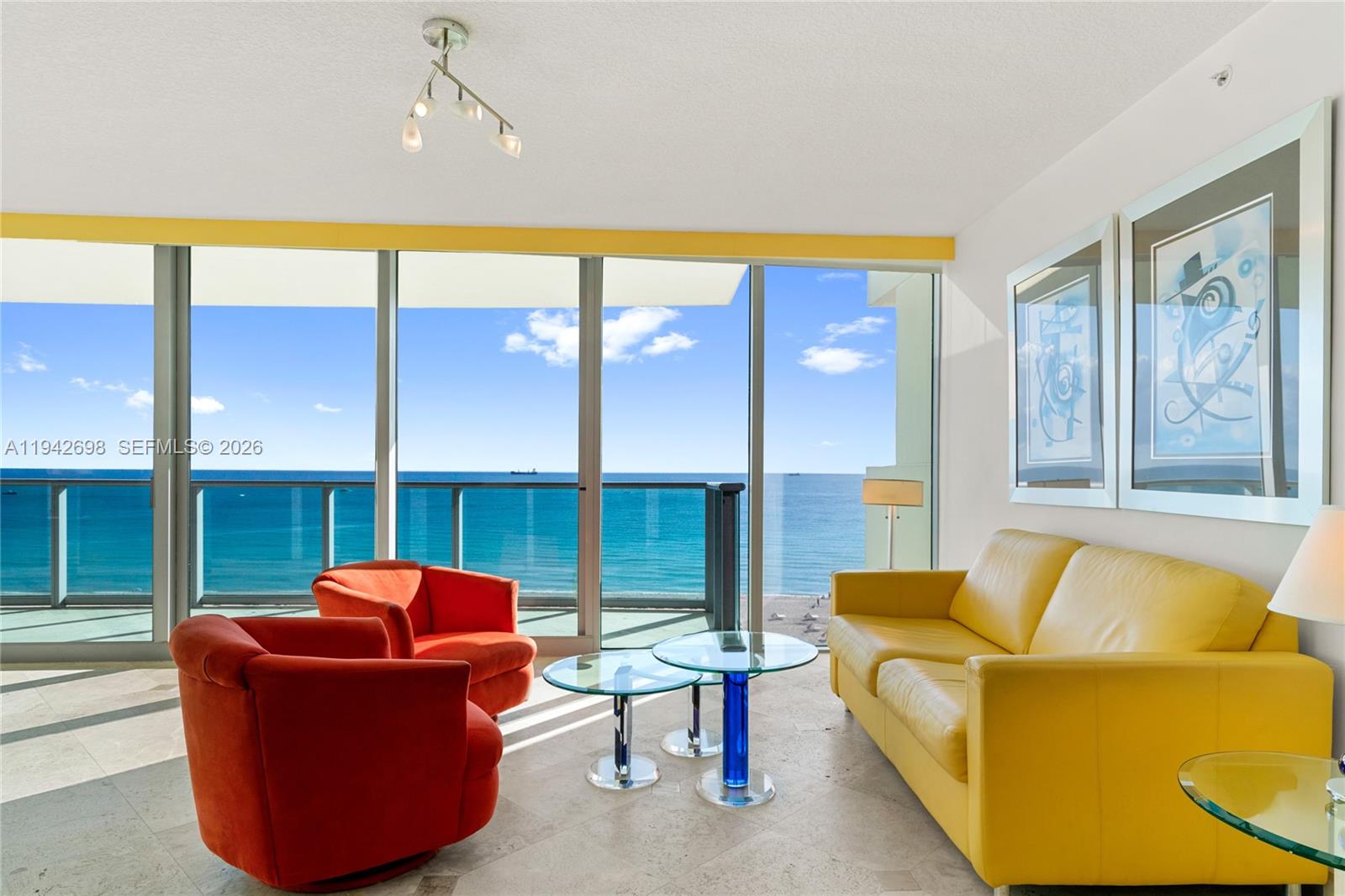 IL VILLAGGIO ON SOUTH BEA - Residential