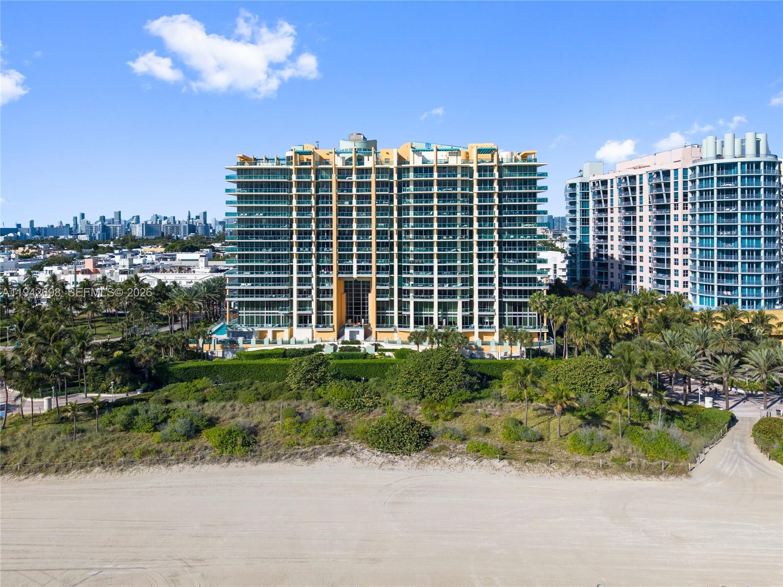 IL VILLAGGIO ON SOUTH BEA - Residential