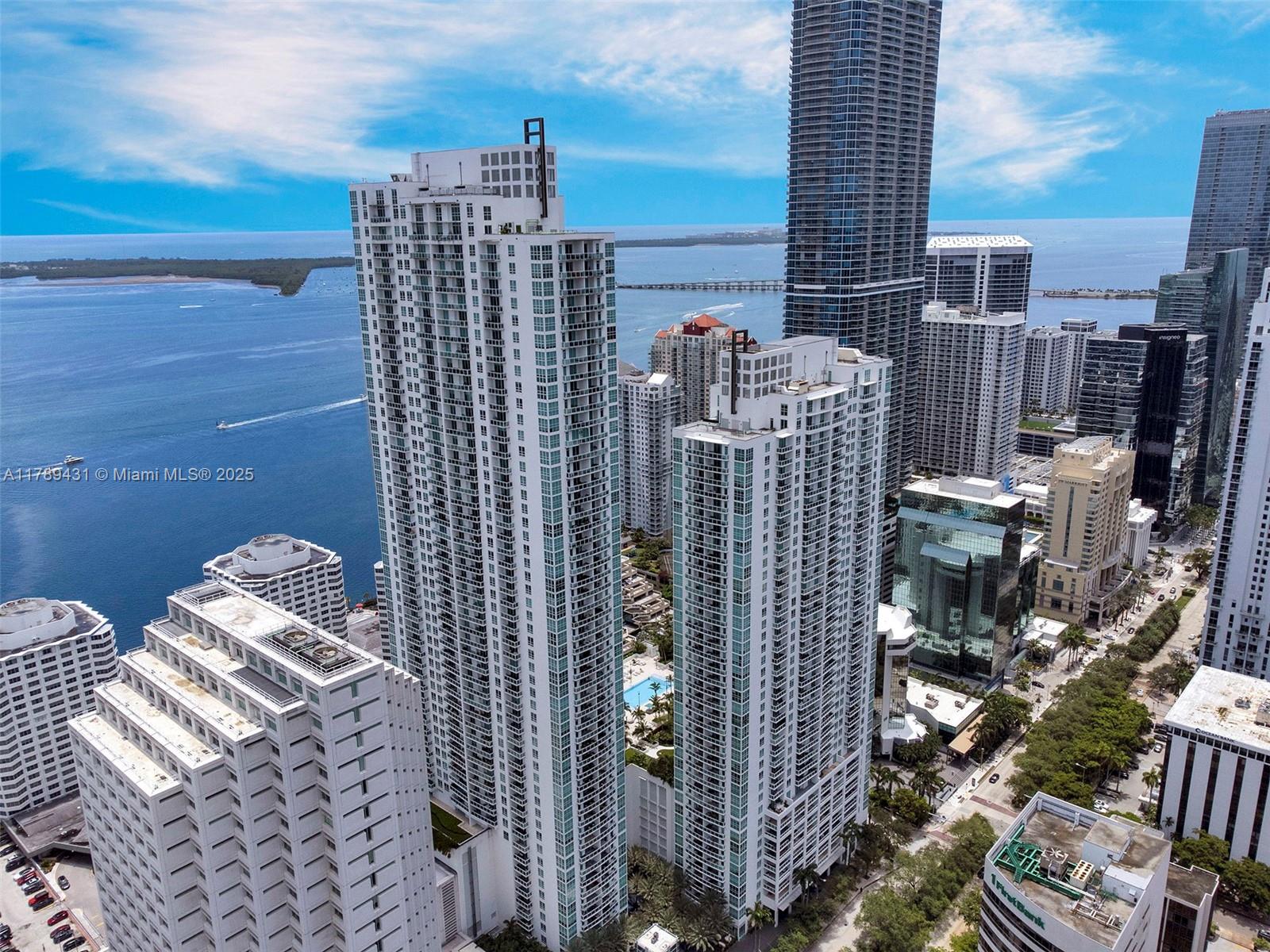 THE PLAZA 901 BRICKELL CO - Residential