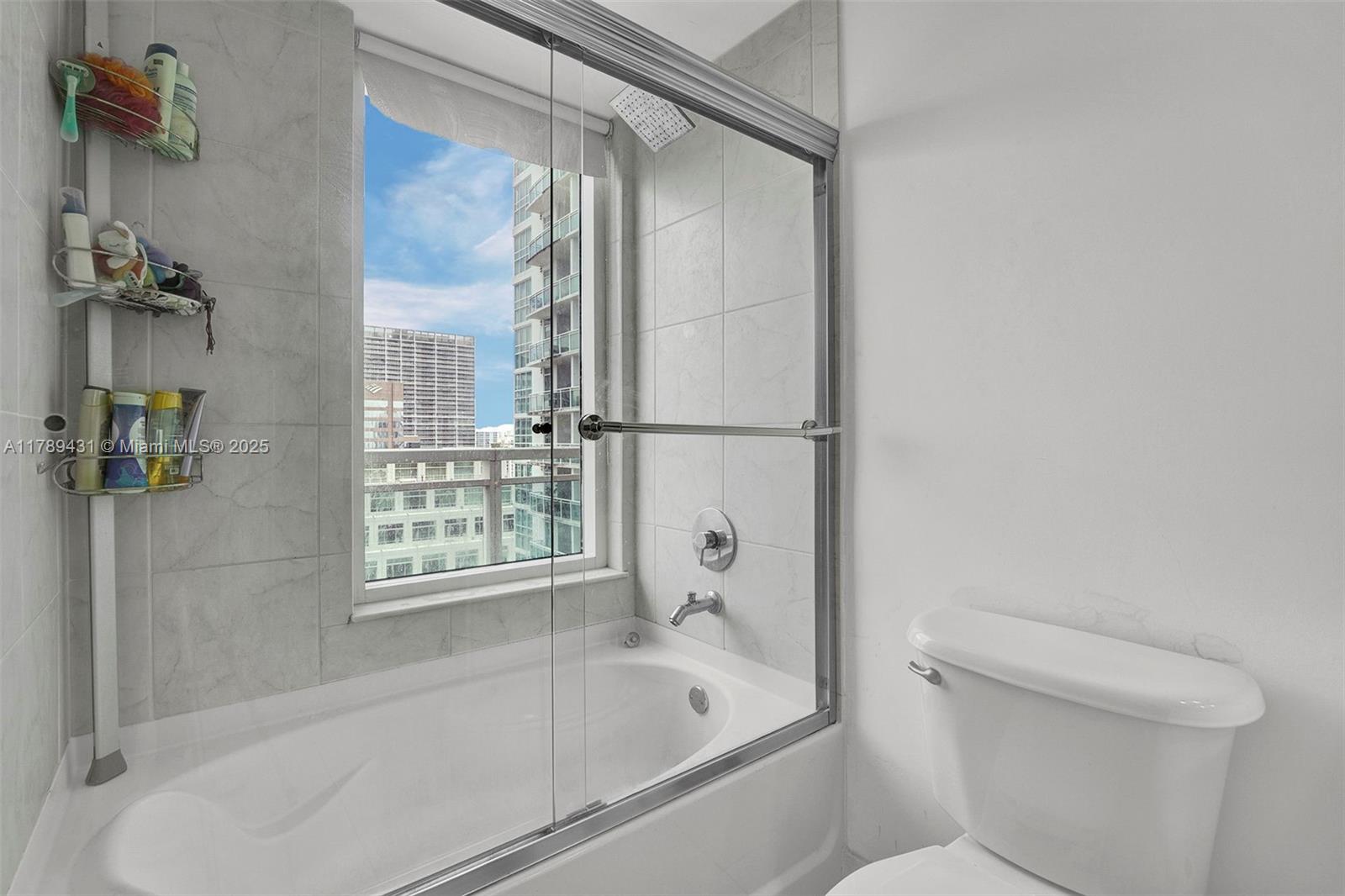 THE PLAZA 901 BRICKELL CO - Residential