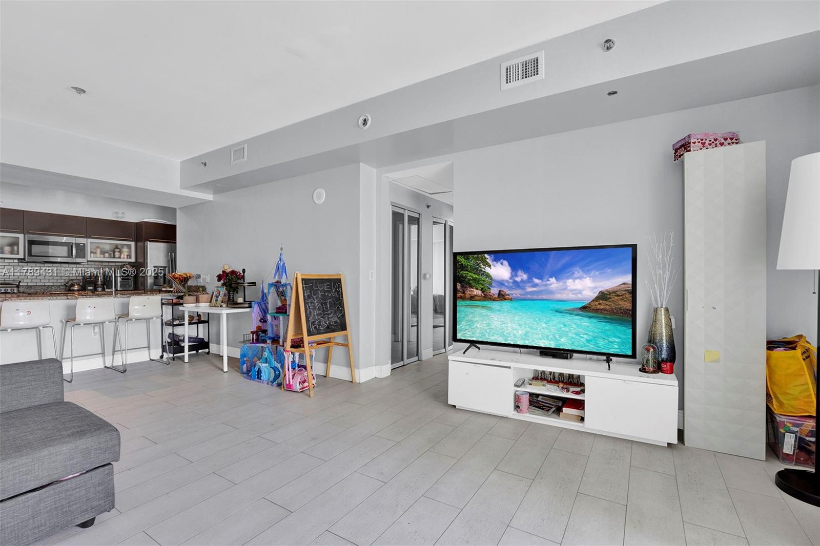 951 Brickell Ave 3801