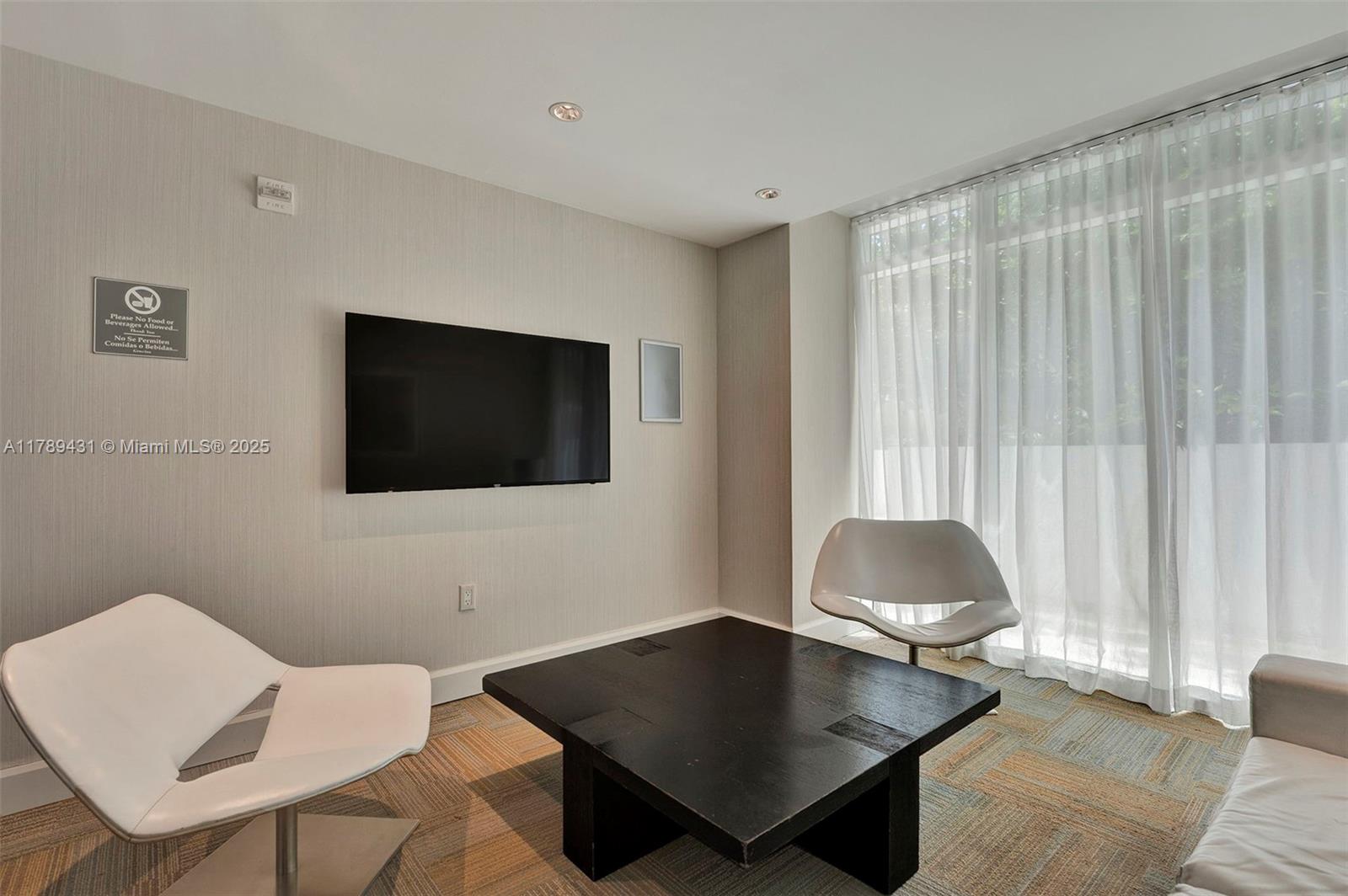 THE PLAZA 901 BRICKELL CO - Residential