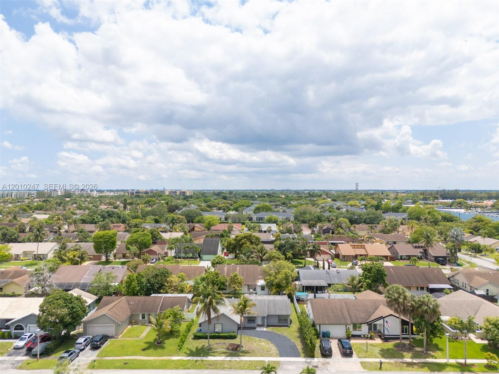 BOULEVARD WOODS NORTH - Residential