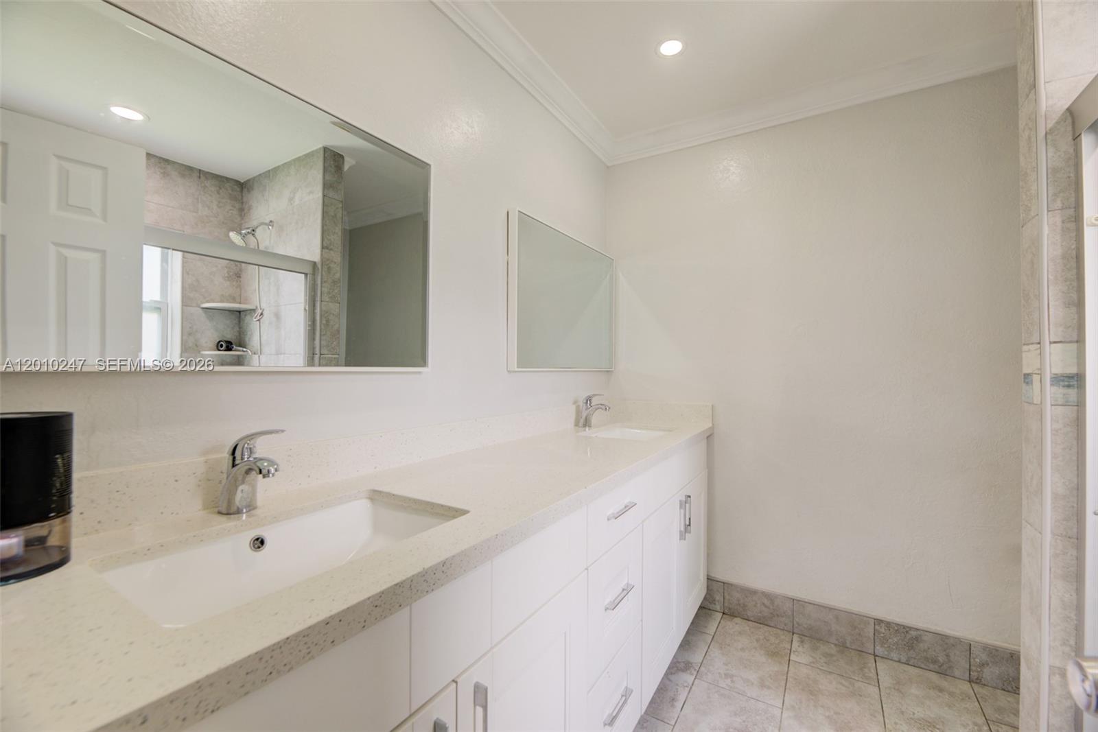 BOULEVARD WOODS NORTH - Residential
