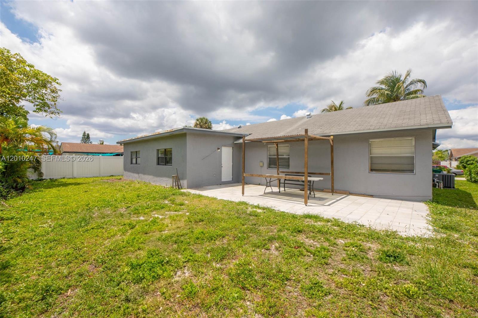 BOULEVARD WOODS NORTH - Residential