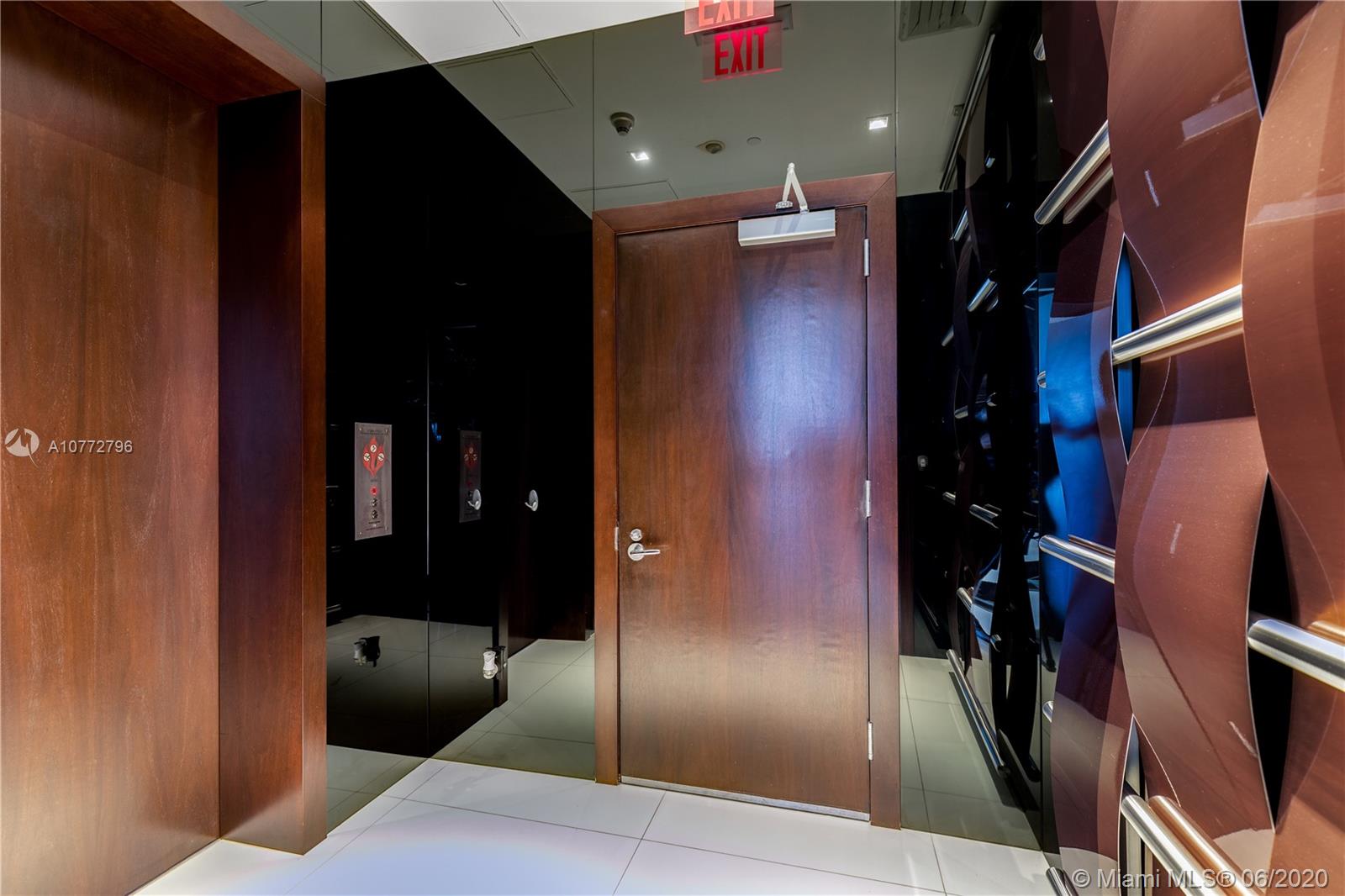 APOGEE CONDO - Residential